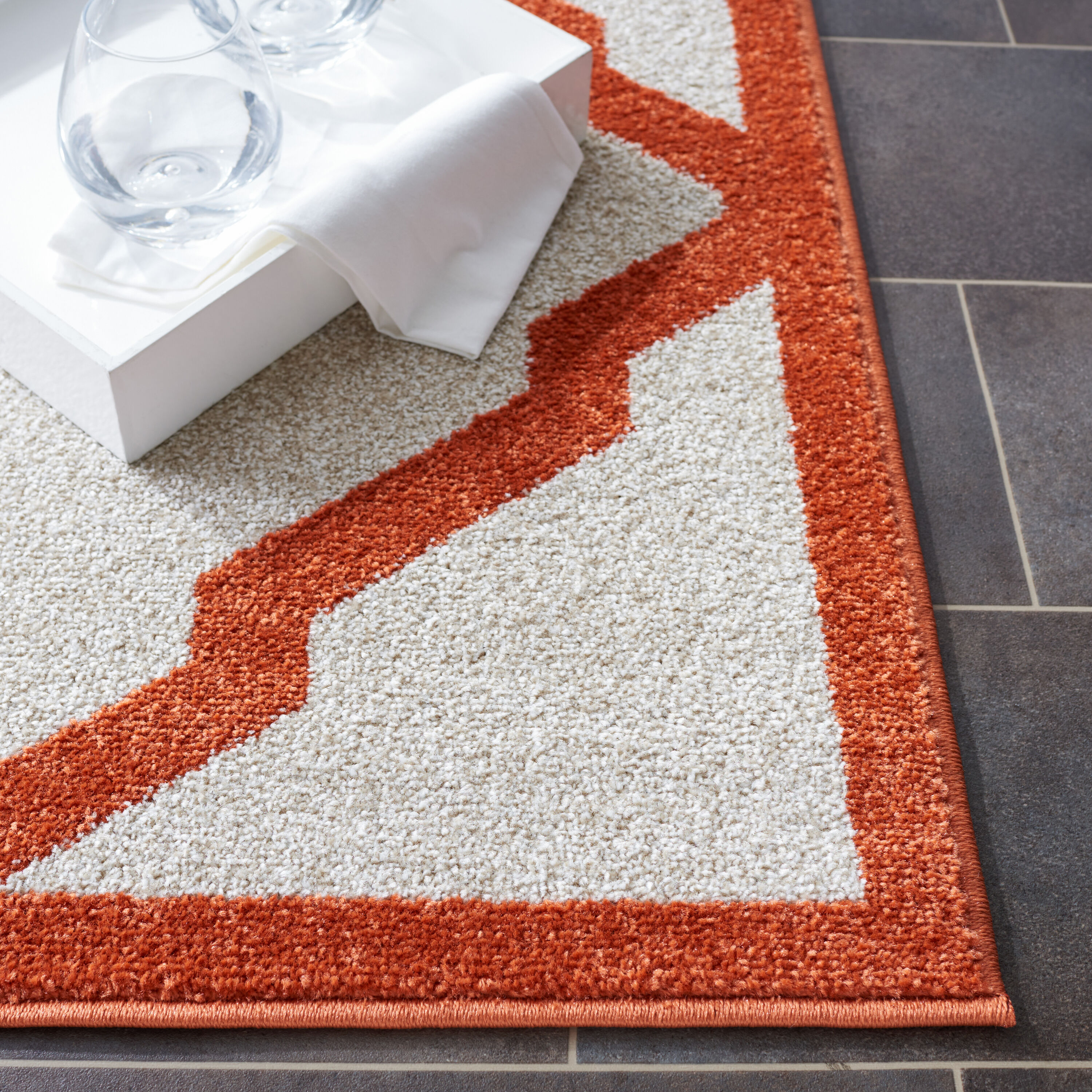 Safavieh AMT421F-24 rugs - View #3