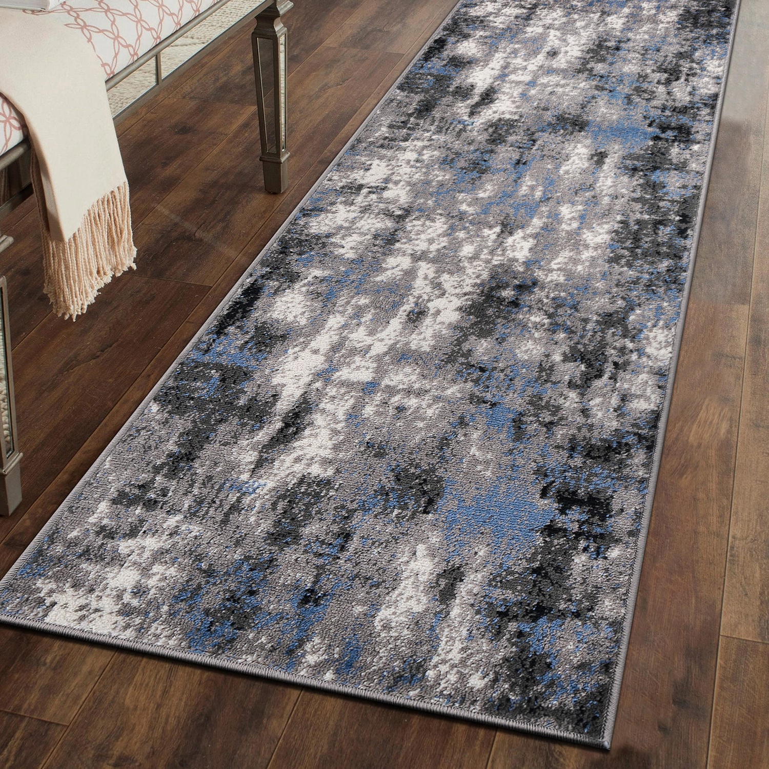 World Rug Gallery 978BLUE2X7 2 x 7 (ft) Loomed Polypropylene Blue Rectangular Indoor Distressed/Overdyed Runner rug