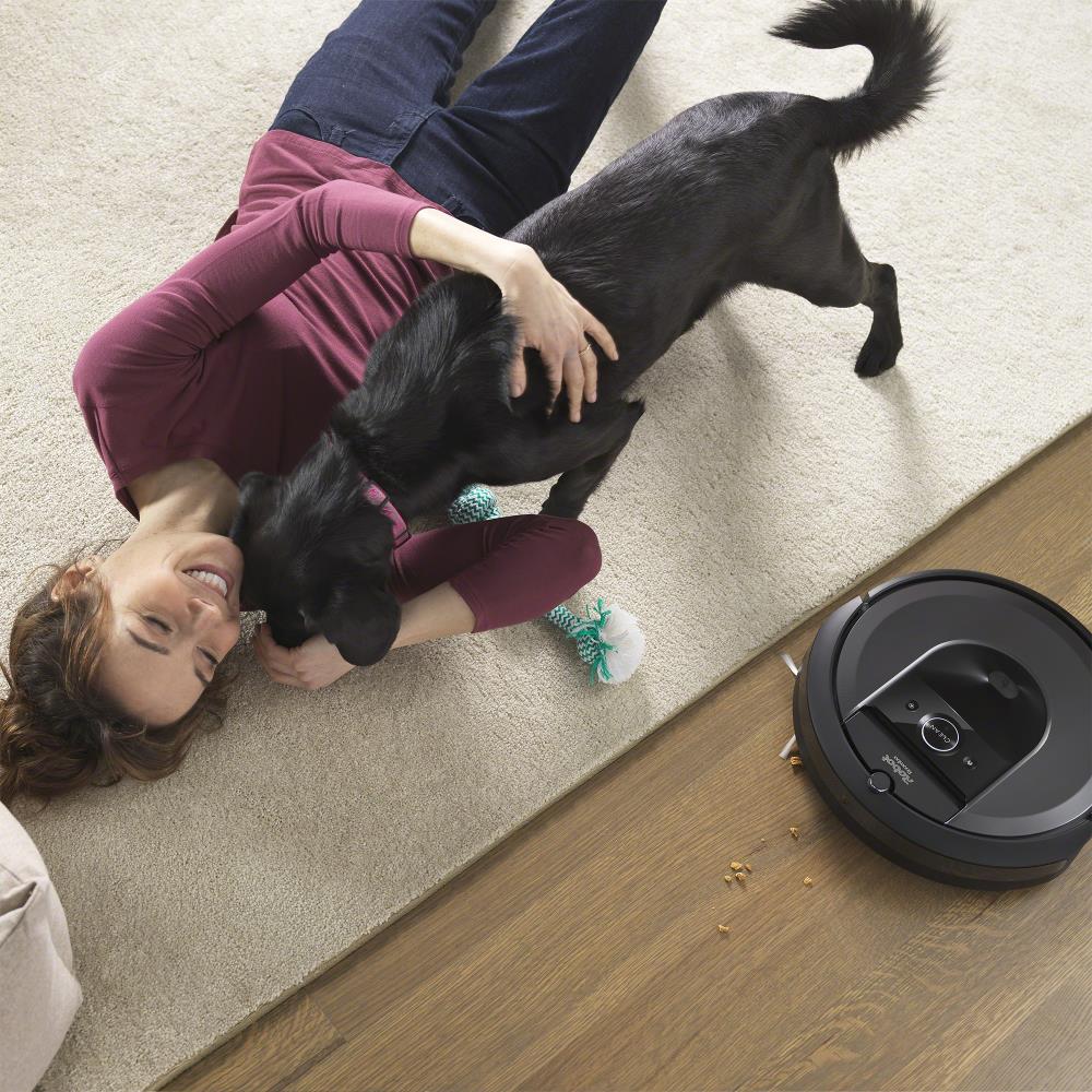 iRobot Roomba i7+ (7550) Robot Vacuum with Automatic Dirt Disposal -  Empties Itself for up to 60 Days, Wi-Fi Connected, Smart Mapping, Works  with