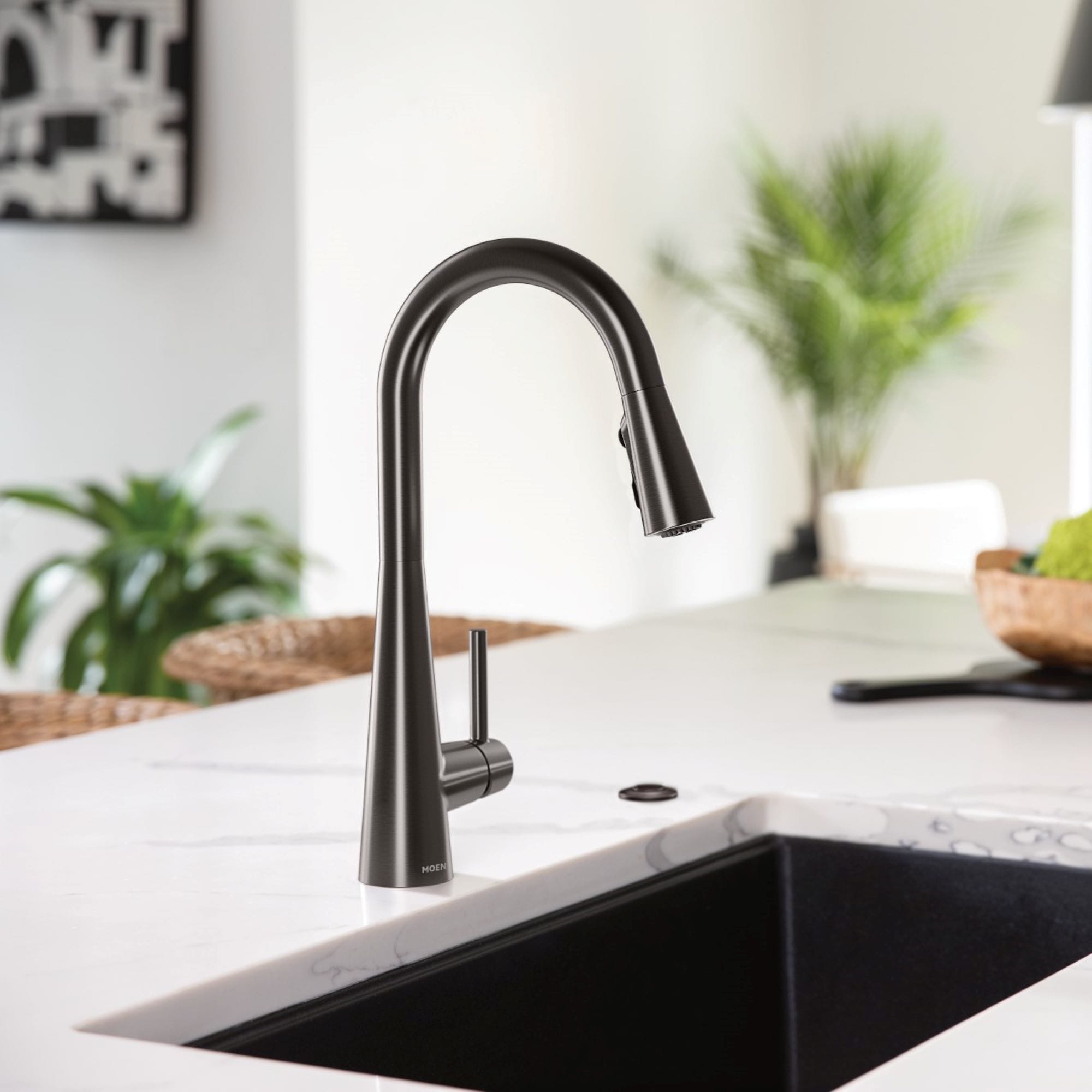 Moen 7864BLS Black Stainless Steel Single Handle Deck-mount Pull-down Kitchen Faucet with Sprayer ( Deck Plate Included )