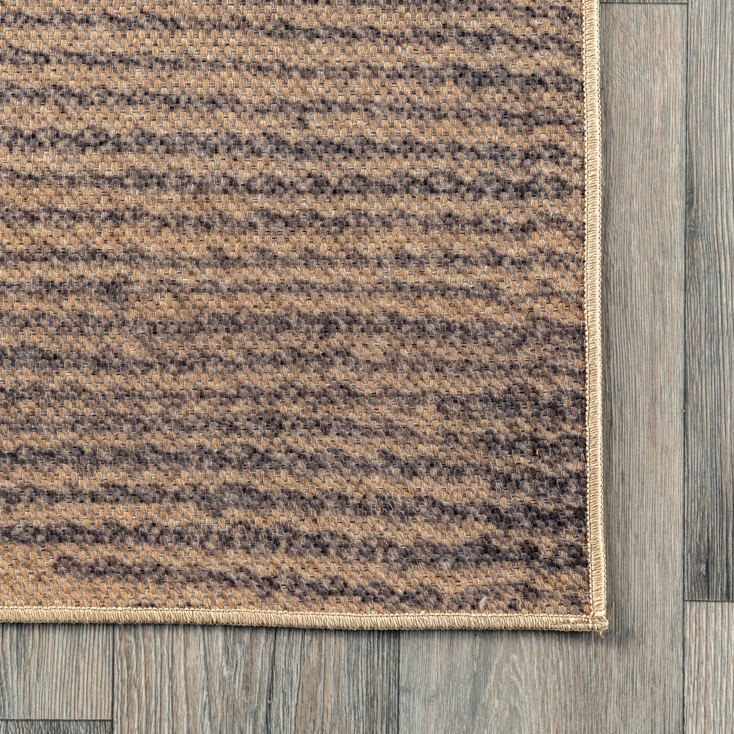 Natural and Gray Geometric Synthetic 3' x 5' Washable Area Rug