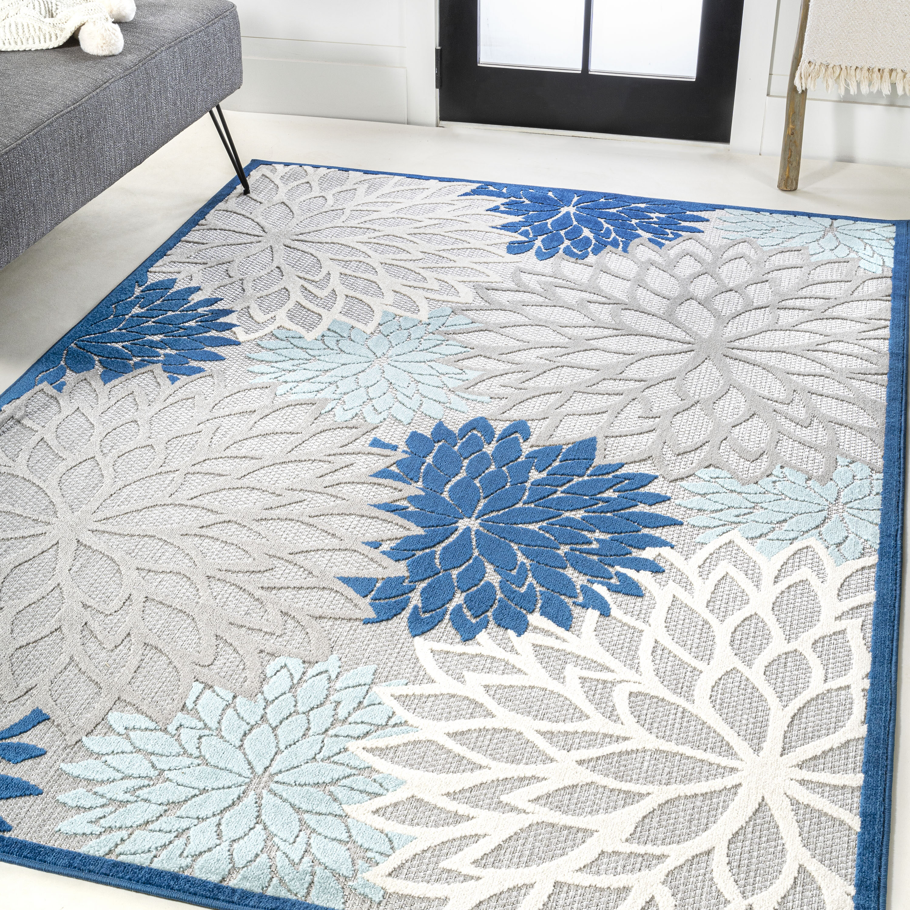 JONATHAN  Y AMC109A-3 Amalfi Coast Minori High-Low 3 x 5 (ft) Loomed Polypropylene Blue/Gray Rectangular Indoor/Outdoor Floral/Botanical Bohemian/Eclectic Area rug