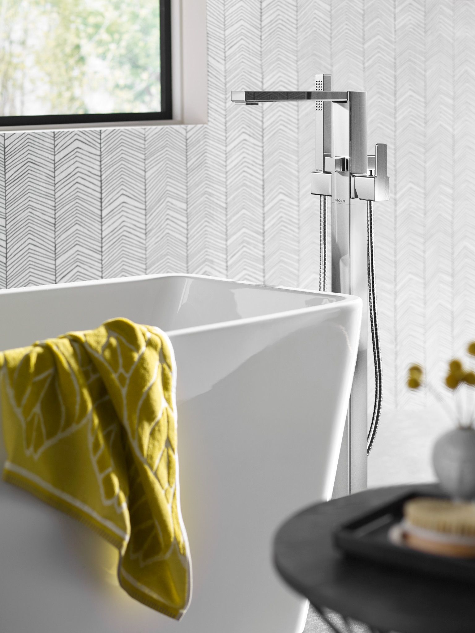 Moen S905 Roman-Tub-Faucets - View #2