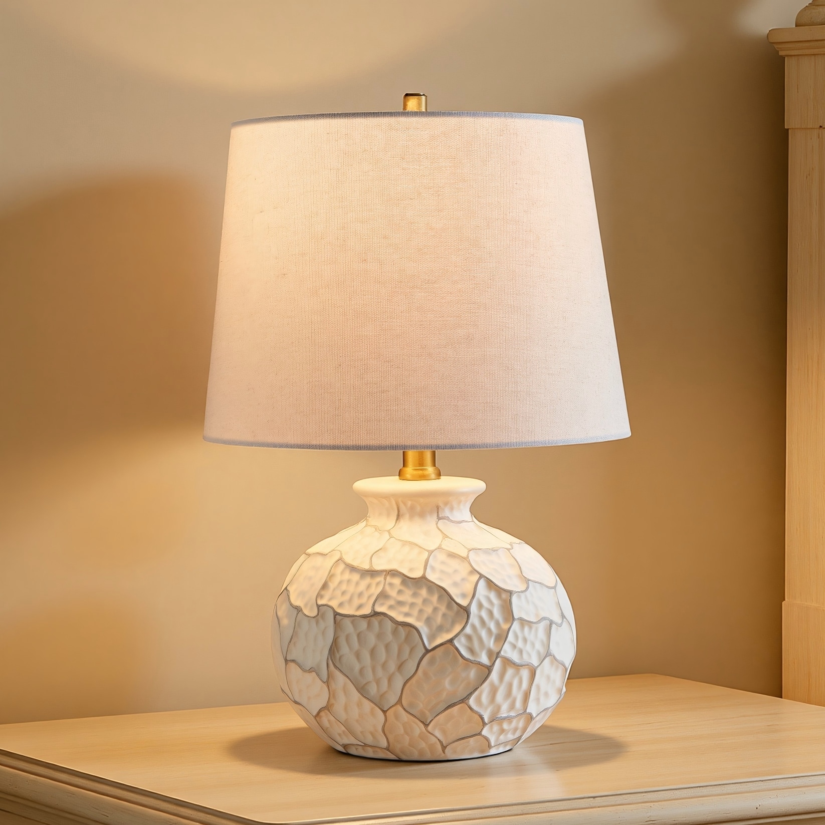 KAWOTI 15.8-in White with Crackle Glaze LED Rotary socket Table Lamp with Linen Shade