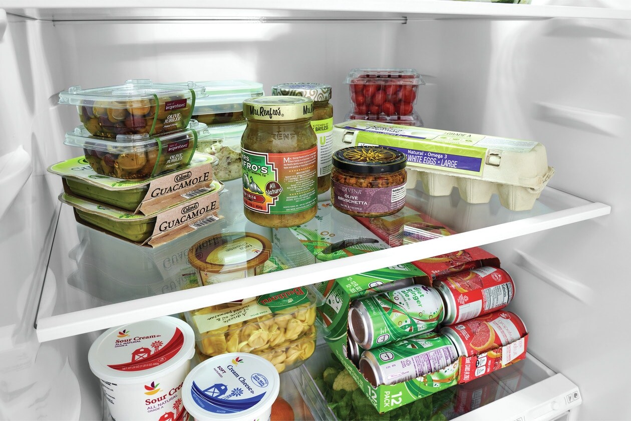 Frigidaire 17.6-cu ft Top-Freezer Refrigerator (Stainless Steel) ENERGY STAR