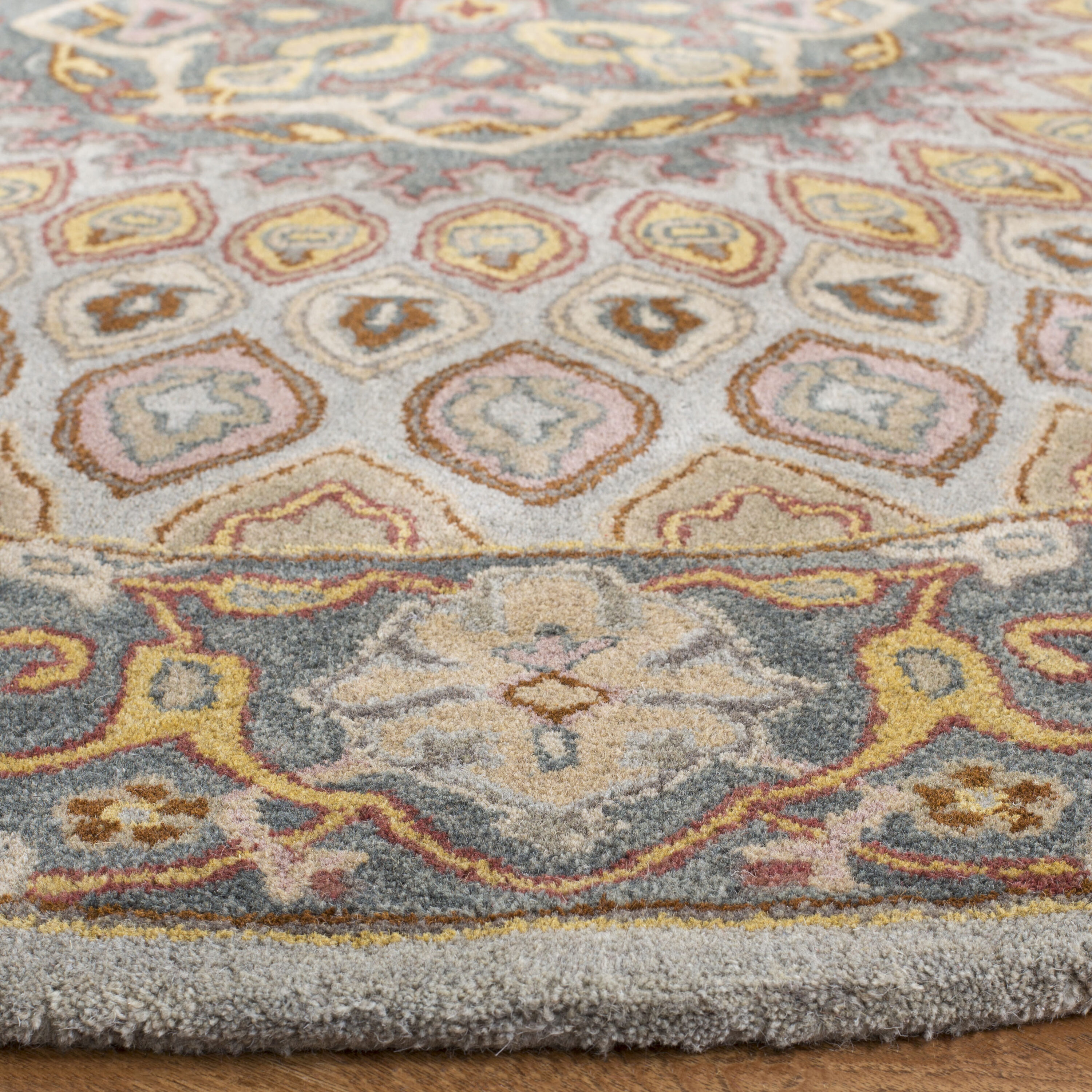 Safavieh HG914B-7R rugs - View #3