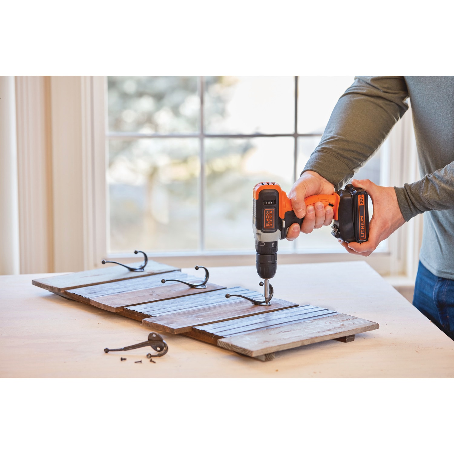 BLACK+DECKER Drilling and Driving Complete Home Essentials Set (129-Piece)  71-91291 - The Home Depot