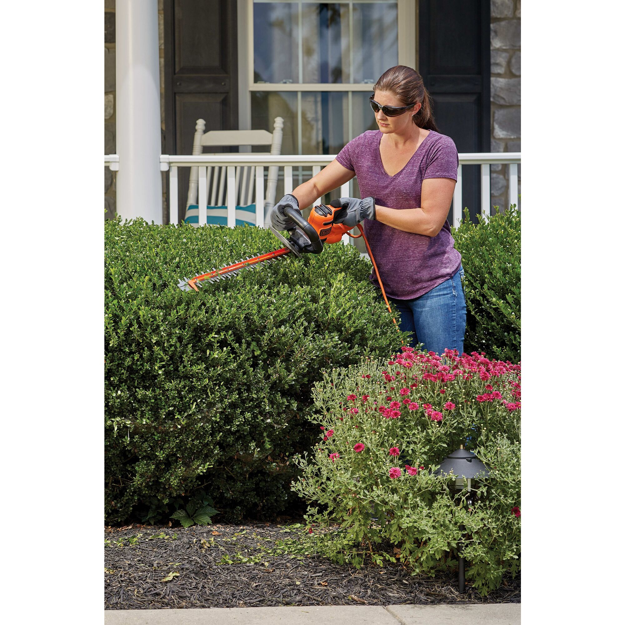 BLACK DECKER 22 in Corded Electric Hedge Trimmer in the Hedge