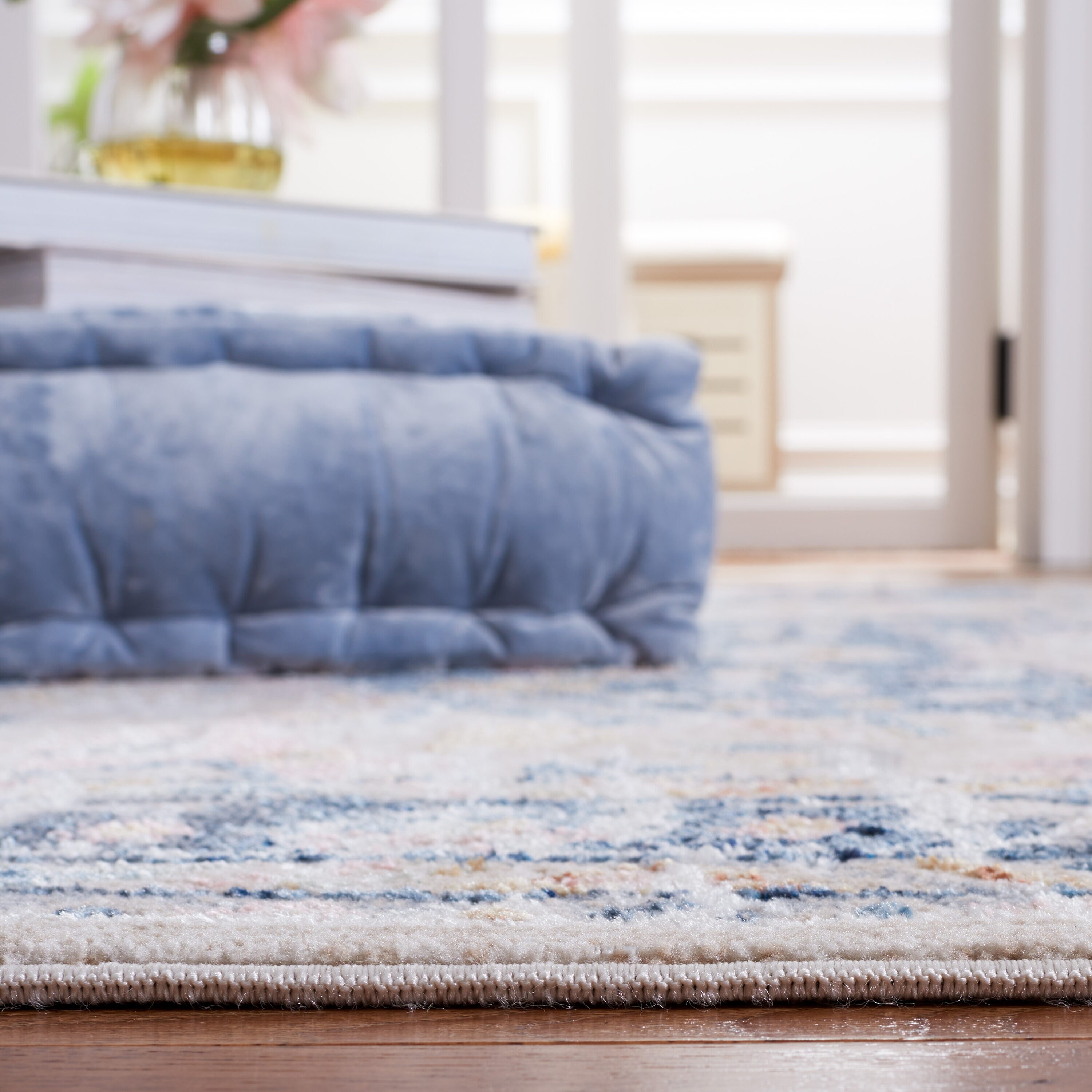 Safavieh BLR200B-7SQ rugs - View #5