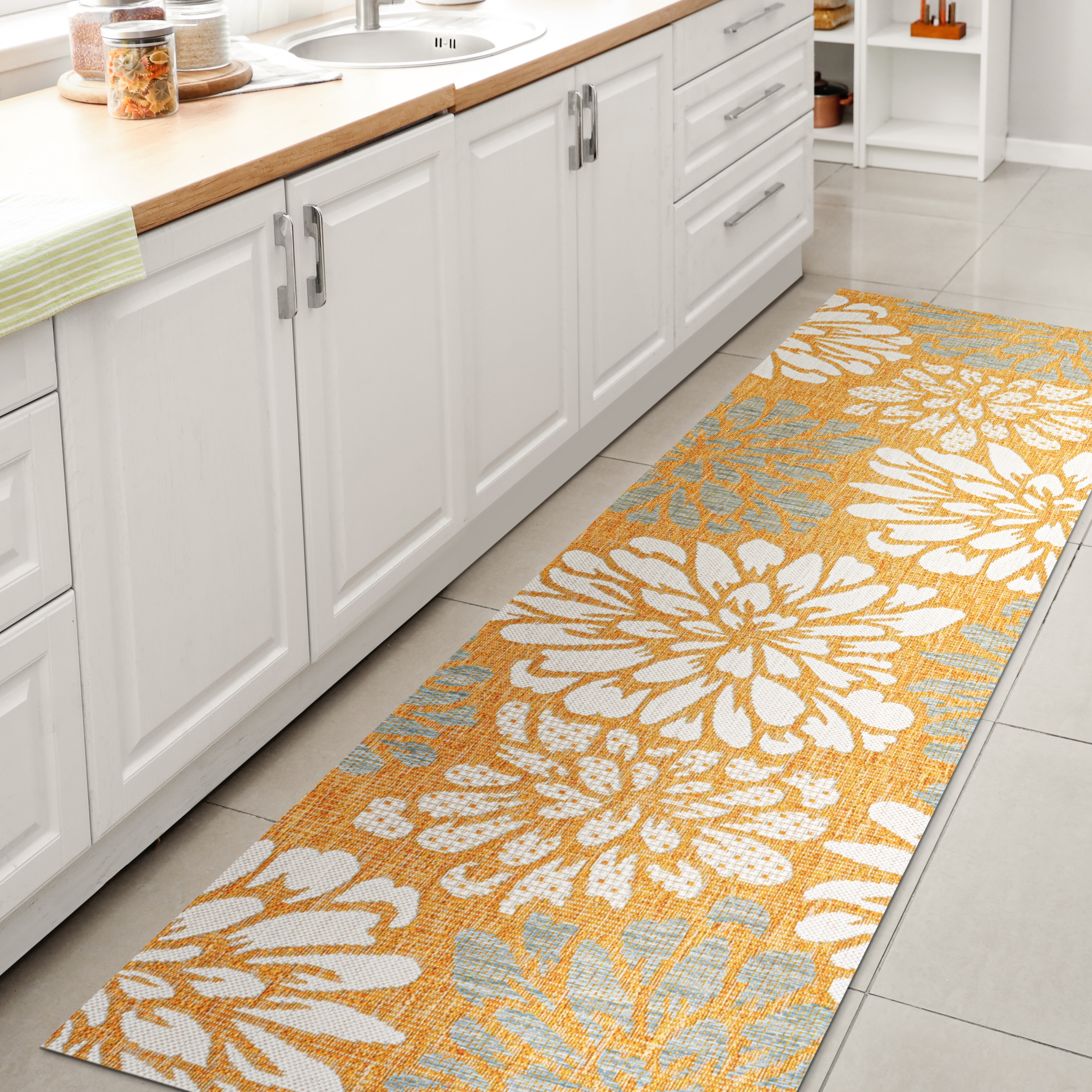 JONATHAN  Y SMB110G-210 Santa Monica Zinnia Textured Weave Floral 2 x 10 (ft) Loomed Polypropylene Yellow/Cream Rectangular Indoor/Outdoor Floral/Botanical Bohemian/Eclectic Runner rug