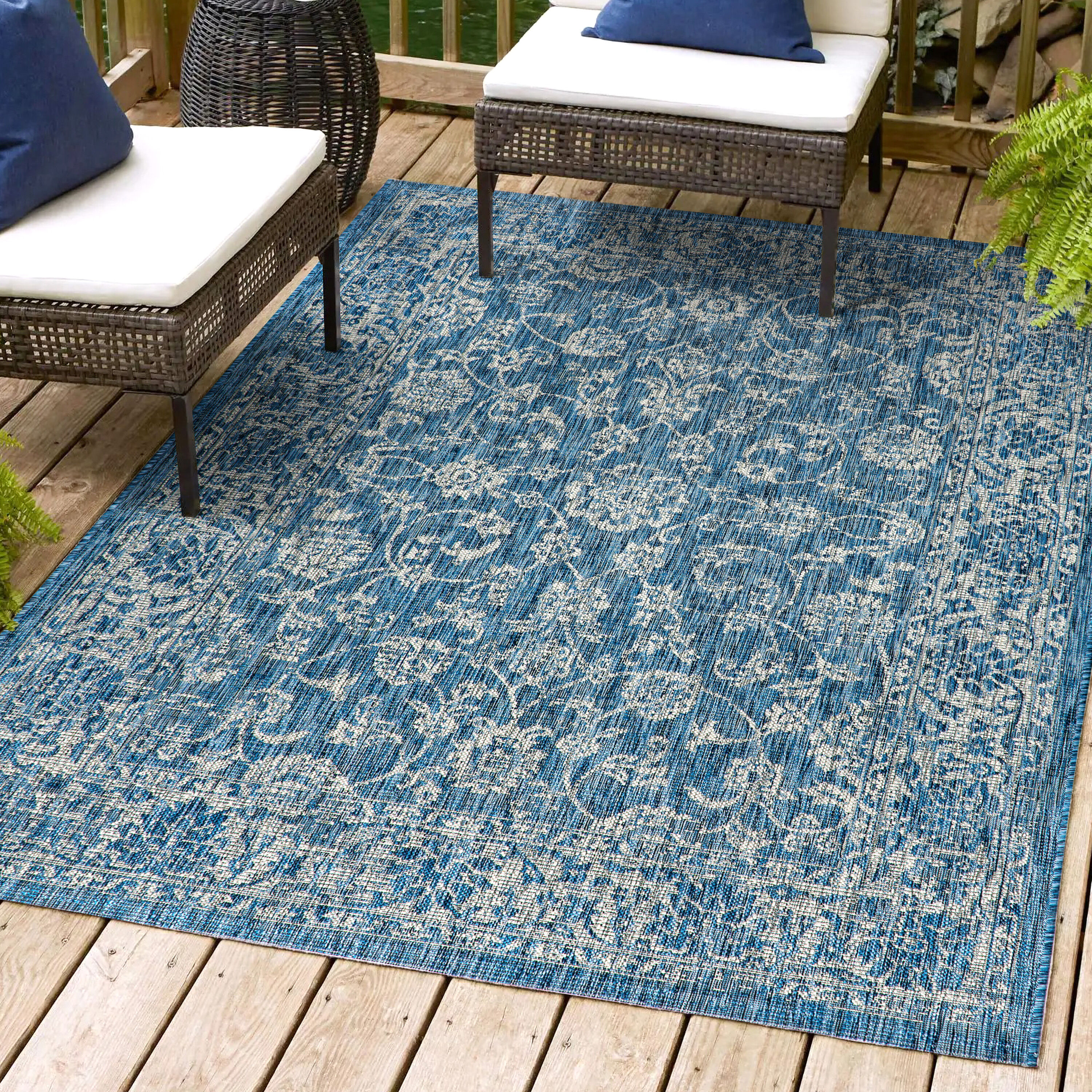 JONATHAN  Y SMB100B-8 Santa Monica Tela Textured Weave Floral 8 x 10 (ft) Loomed Polypropylene Navy/Gray Rectangular Indoor/Outdoor Border Coastal Area rug