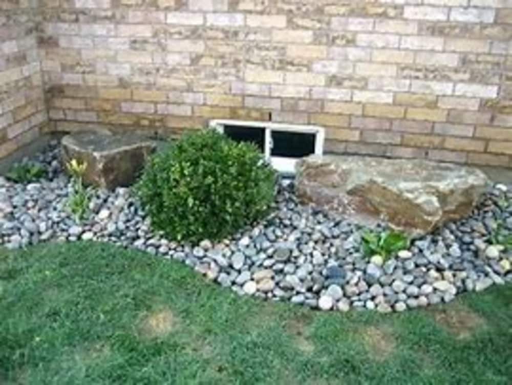  381418 Landscaping-Rock - View #4