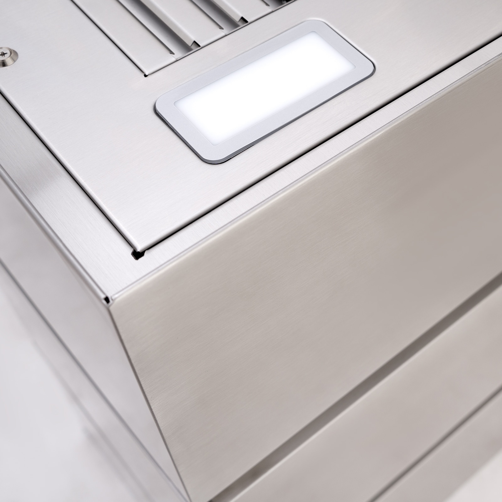 30-Inch Stainless Steel Wall Mounted Range Hood with Charcoal Filter