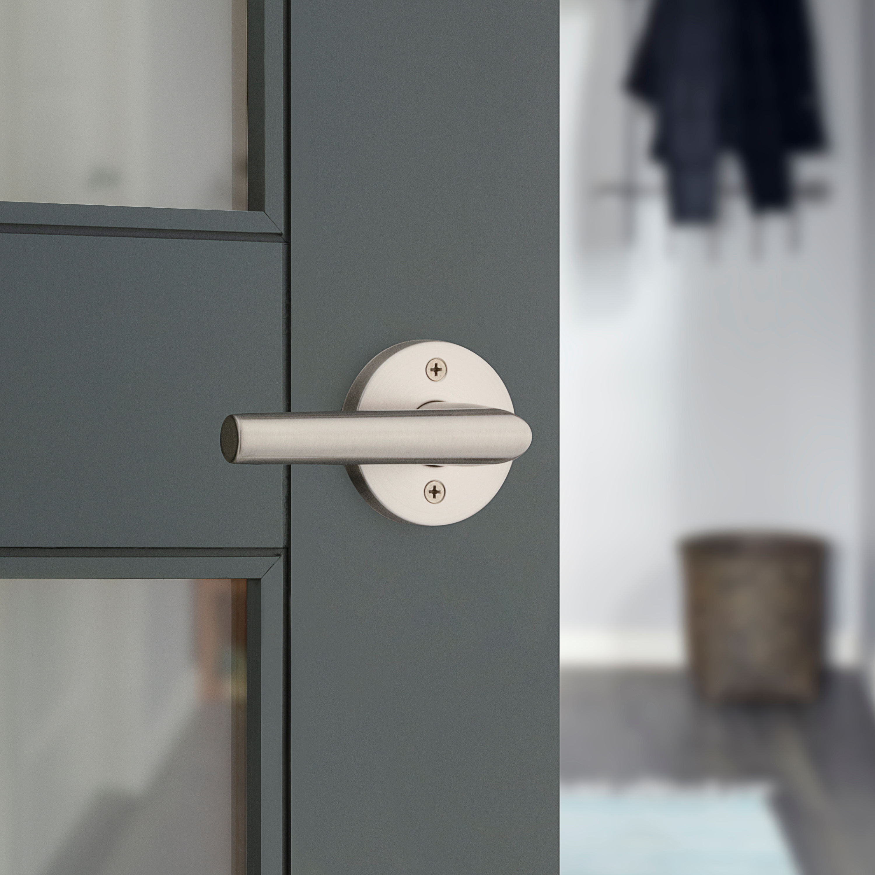 Kwikset Milan Satin Nickel Interior/Exterior Hall/Closet Passage Door ...