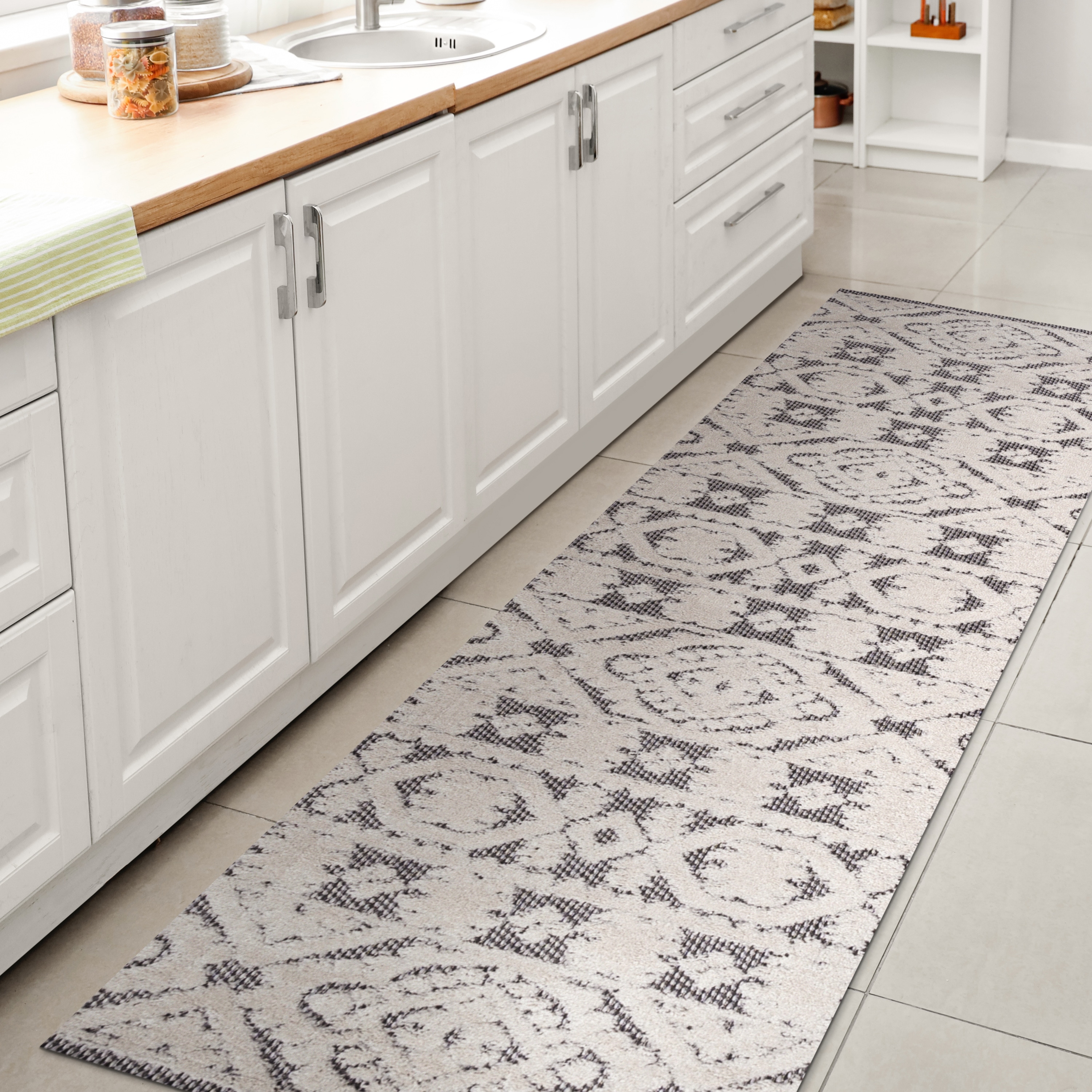 JONATHAN  Y SBH102B-210 South Beach Citta High-Low Mediterranean 2 x 10 (ft) Loomed Polypropylene White/Black Rectangular Indoor/Outdoor Geometric Bohemian/Eclectic Runner rug