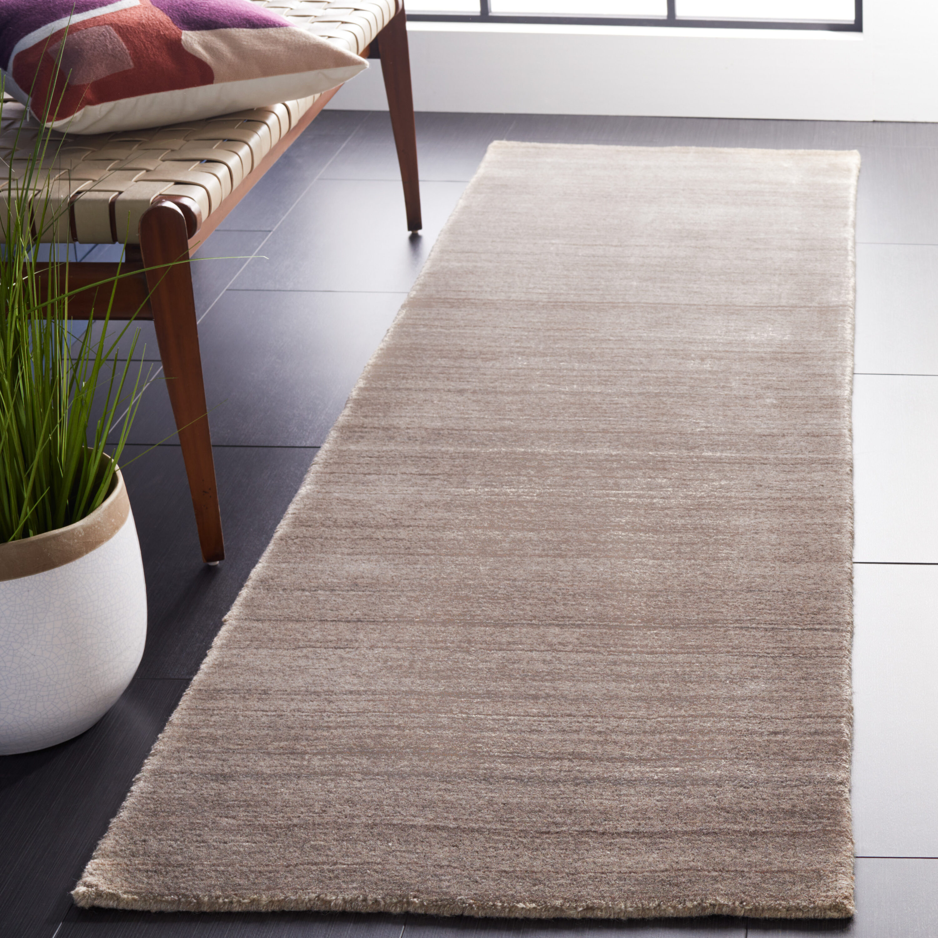  Himalaya 820 Taupe Solid / Tonal 2ft-3in x 8ft Runner Rug