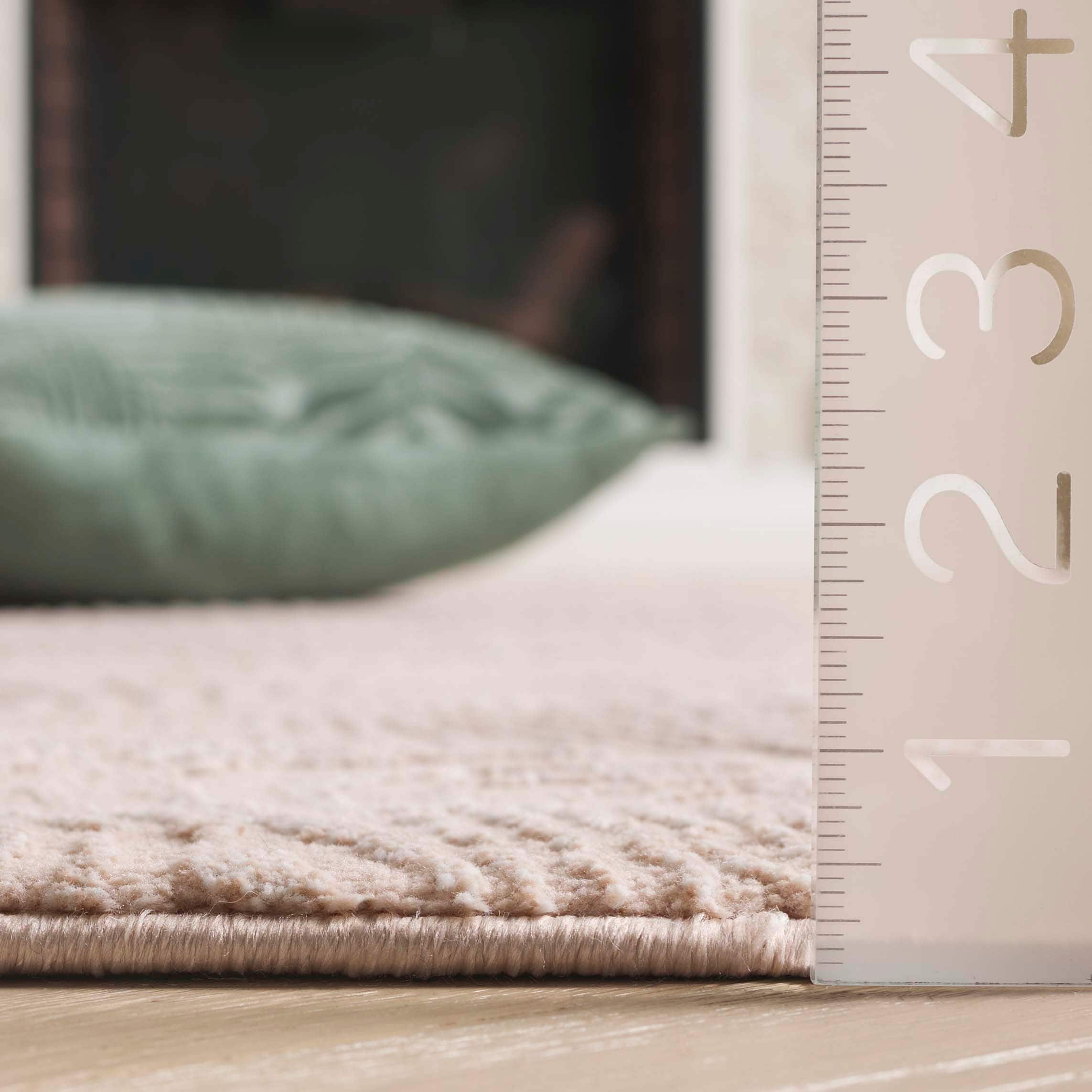 Safavieh REV110U-7SQ rugs - View #3