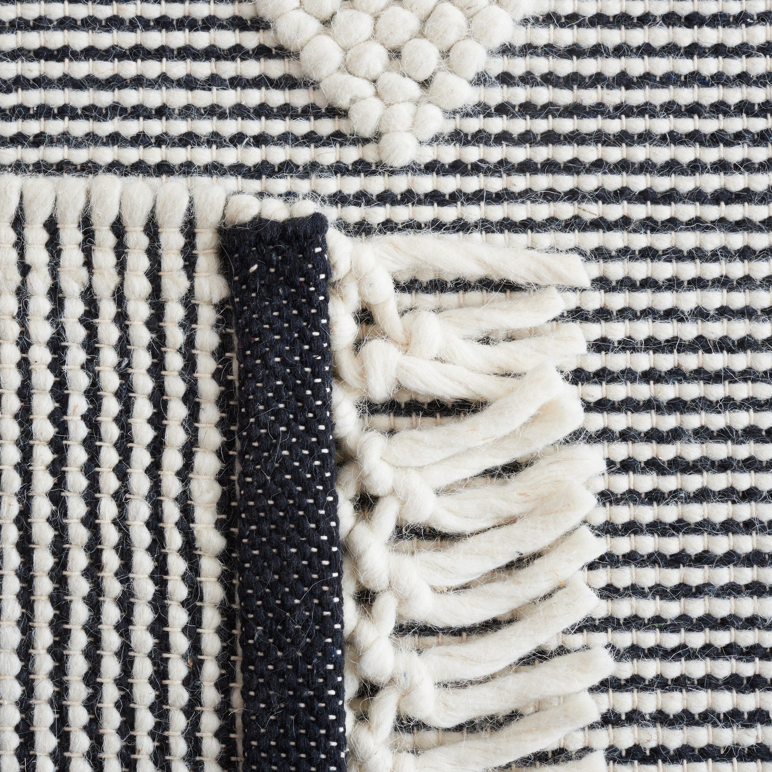 Safavieh MRB477A-4 rugs - View #3