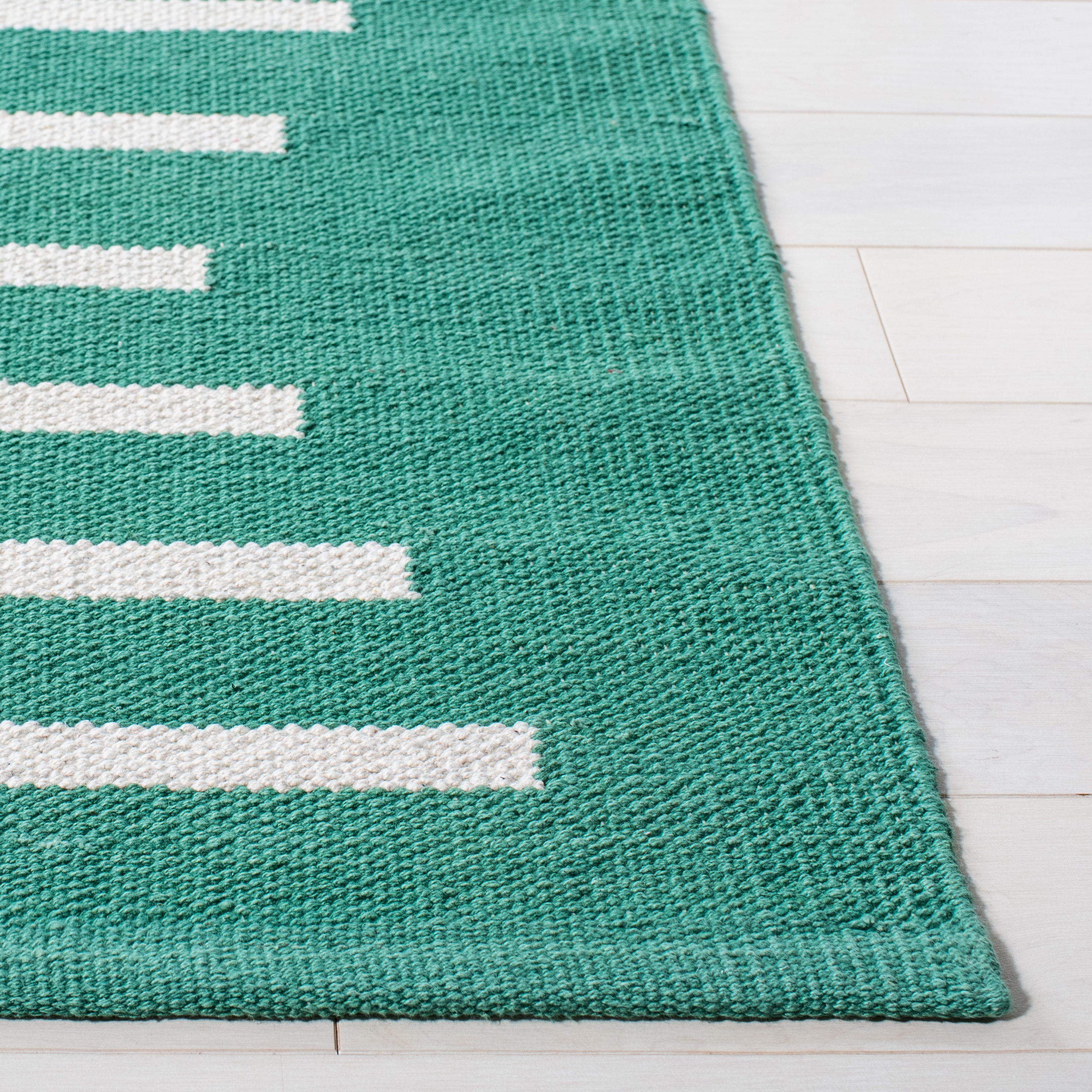 Safavieh MTK313Y-6SQ rugs - View #3