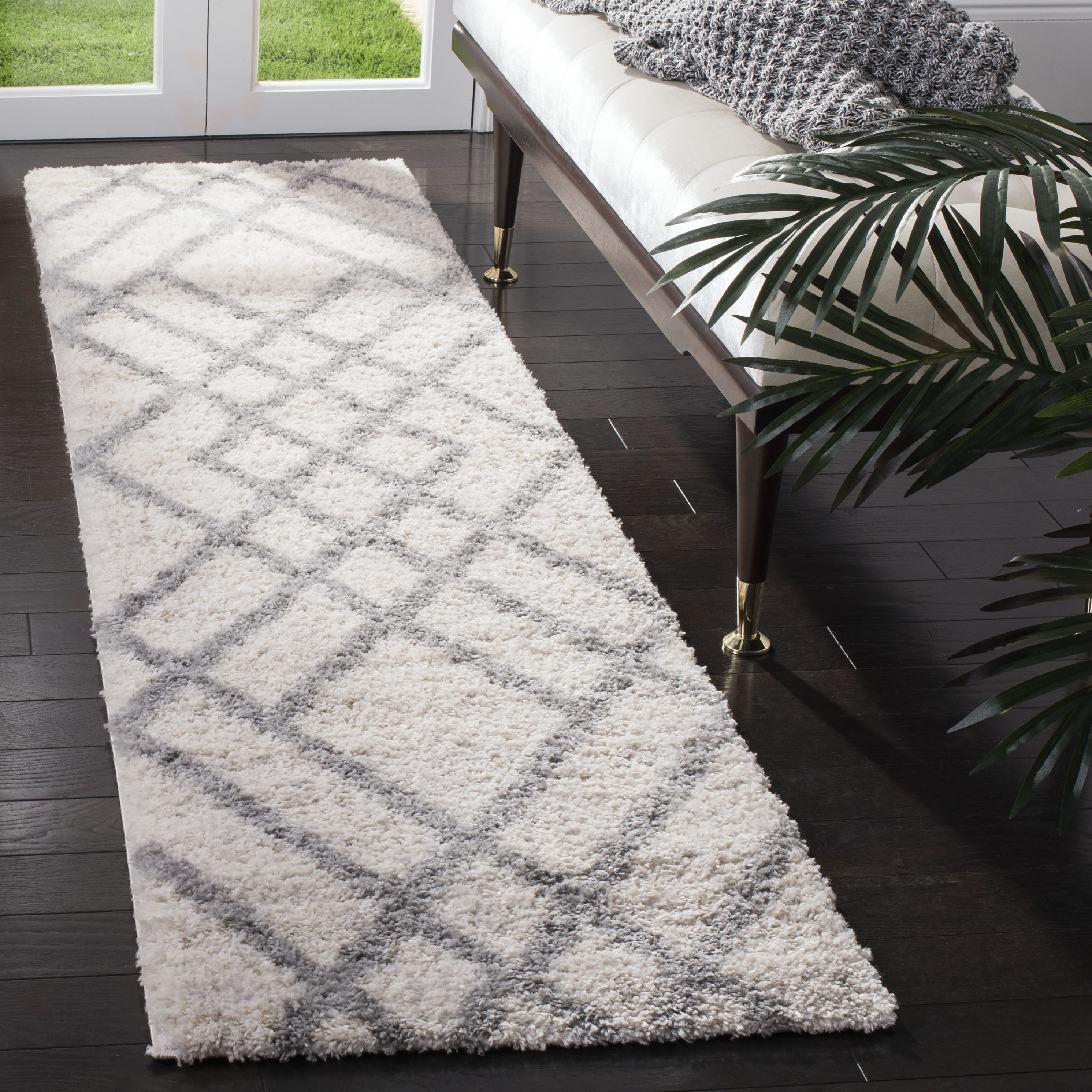 Safavieh BER214A-212 Berber Chevrons Shag 2 x 12 (ft) Loomed Polypropylene Cream/Gray Rectangular Indoor Geometric Mid-Century Modern Runner rug