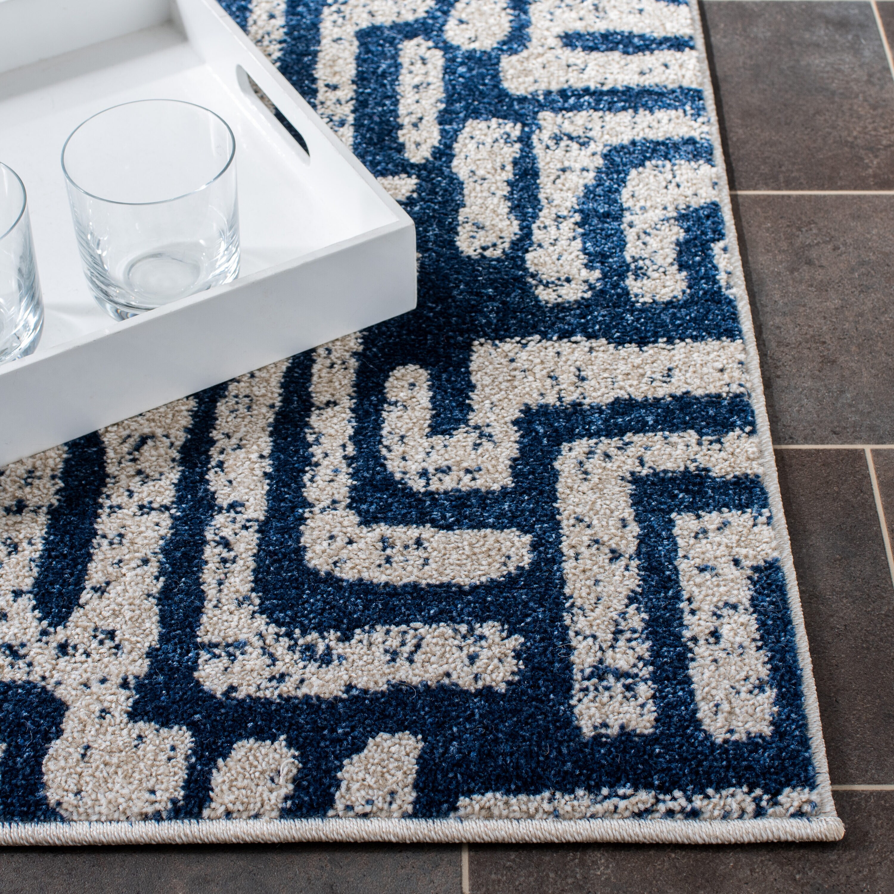 Safavieh AMT443N-5 rugs - View #3