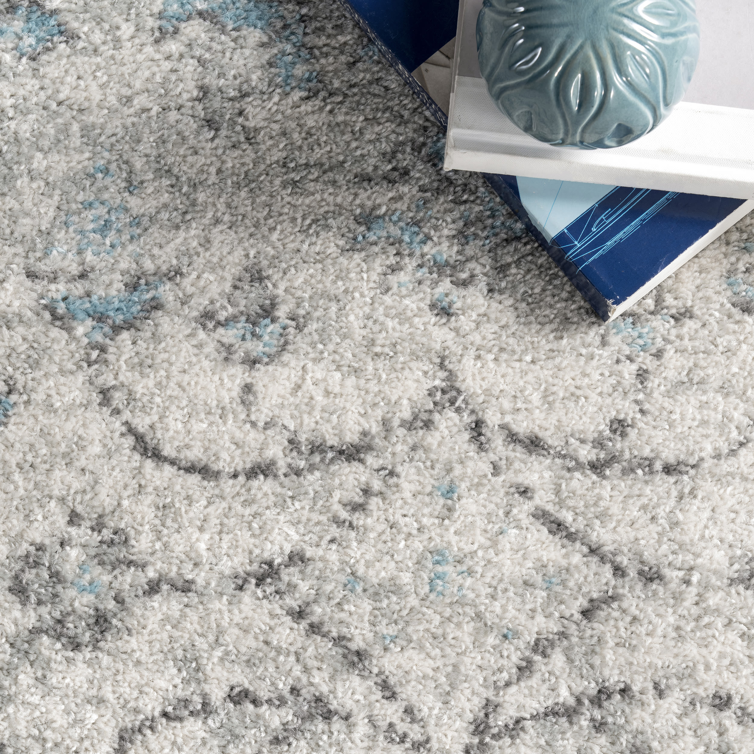 Vintage Aqua Blue Distressed 8' x 10' Synthetic Area Rug