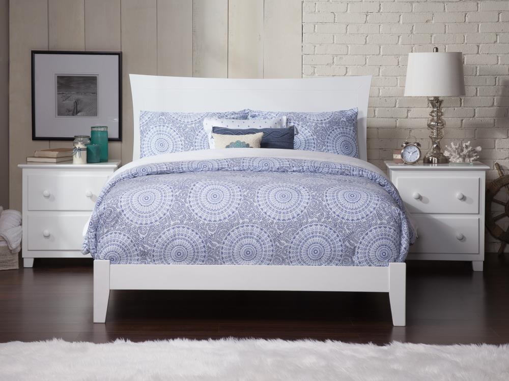 Metro Chic Full Double White Painted Rubberwood Bed with Headboard