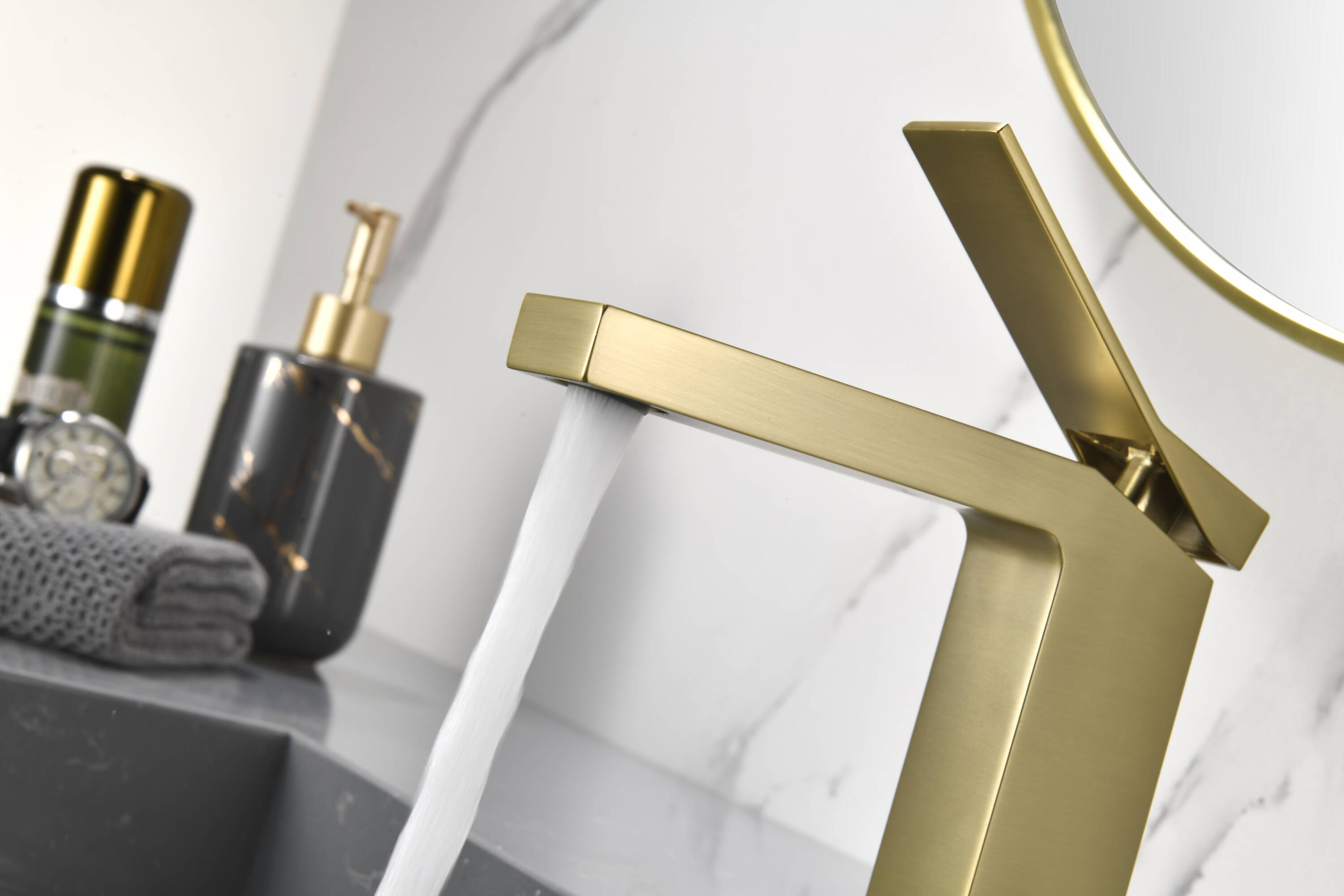 Royal Guard LBSFLYJ0047 Lavatory-Faucets - View #5