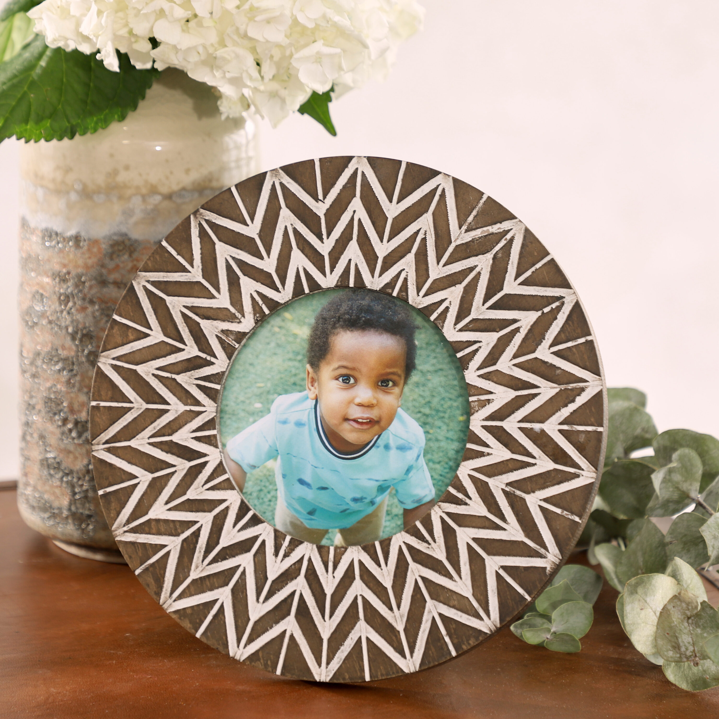 Grayson Lane 42984 2-Pack Brown Round Wood Picture Frame
