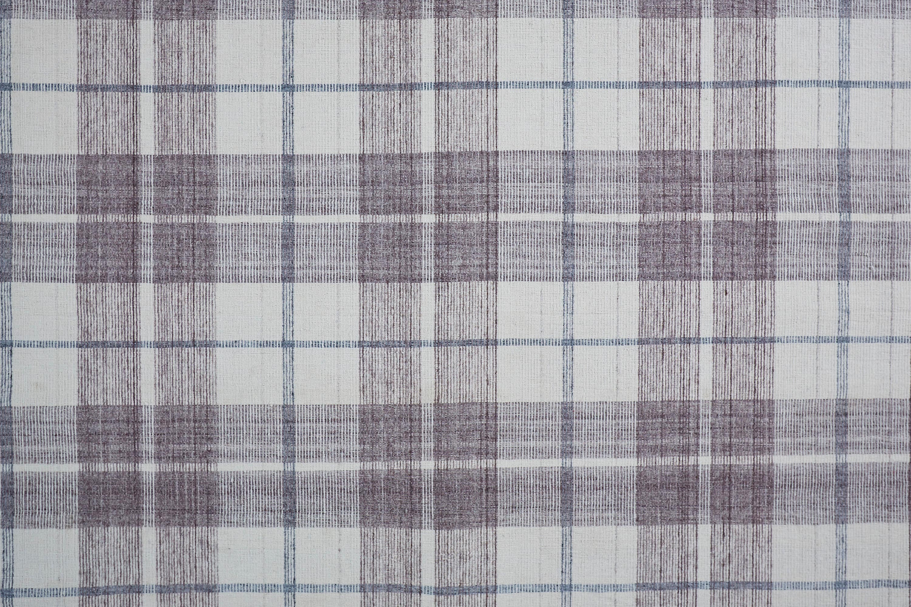 Ivory and Gray Reversible Synthetic Rug 3'6" x 5'6"