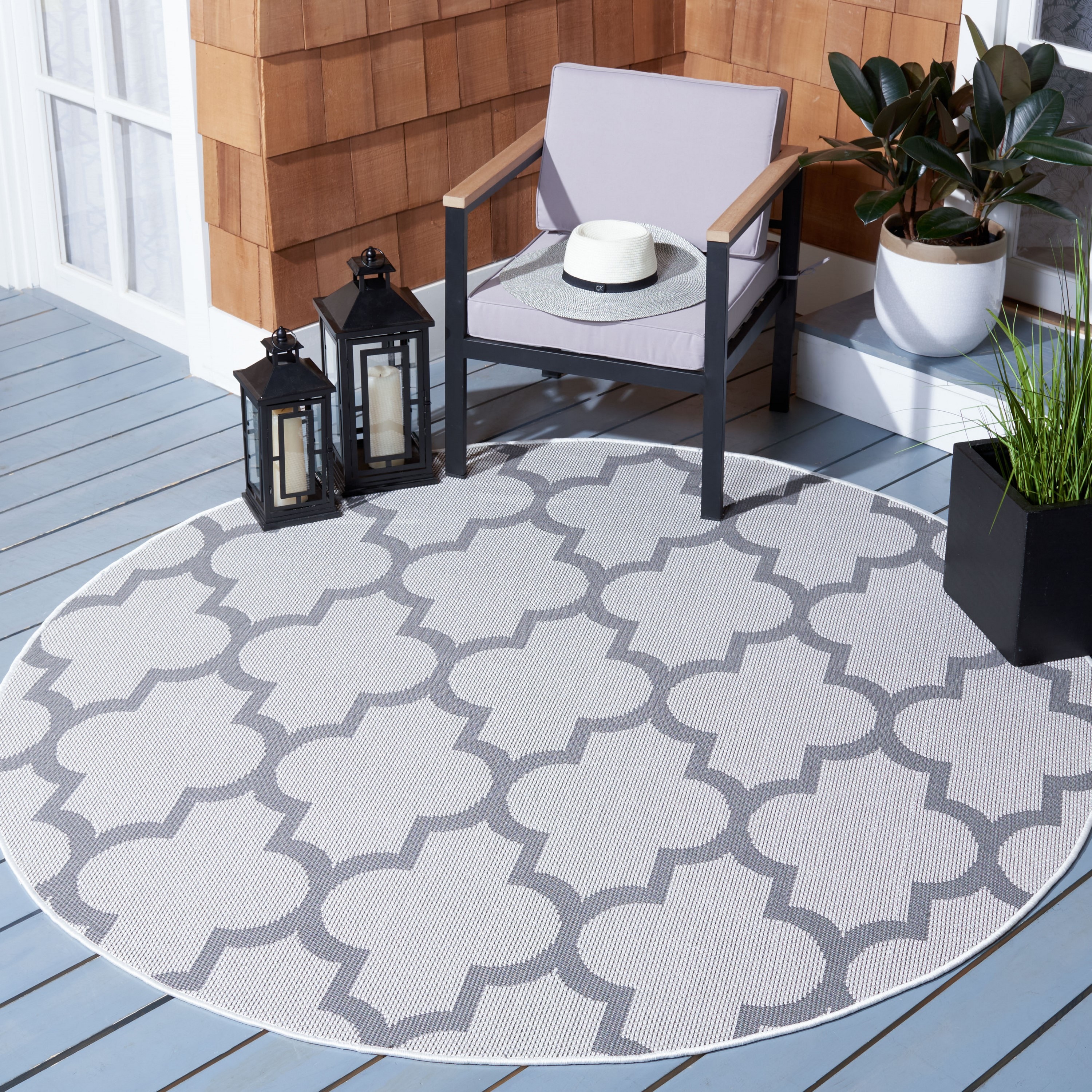 Safavieh BMU804B-7R Bermuda Madeira 7 x 7 (ft) Loomed Polypropylene Ivory/Gray Round Indoor/Outdoor Trellis Coastal Area rug