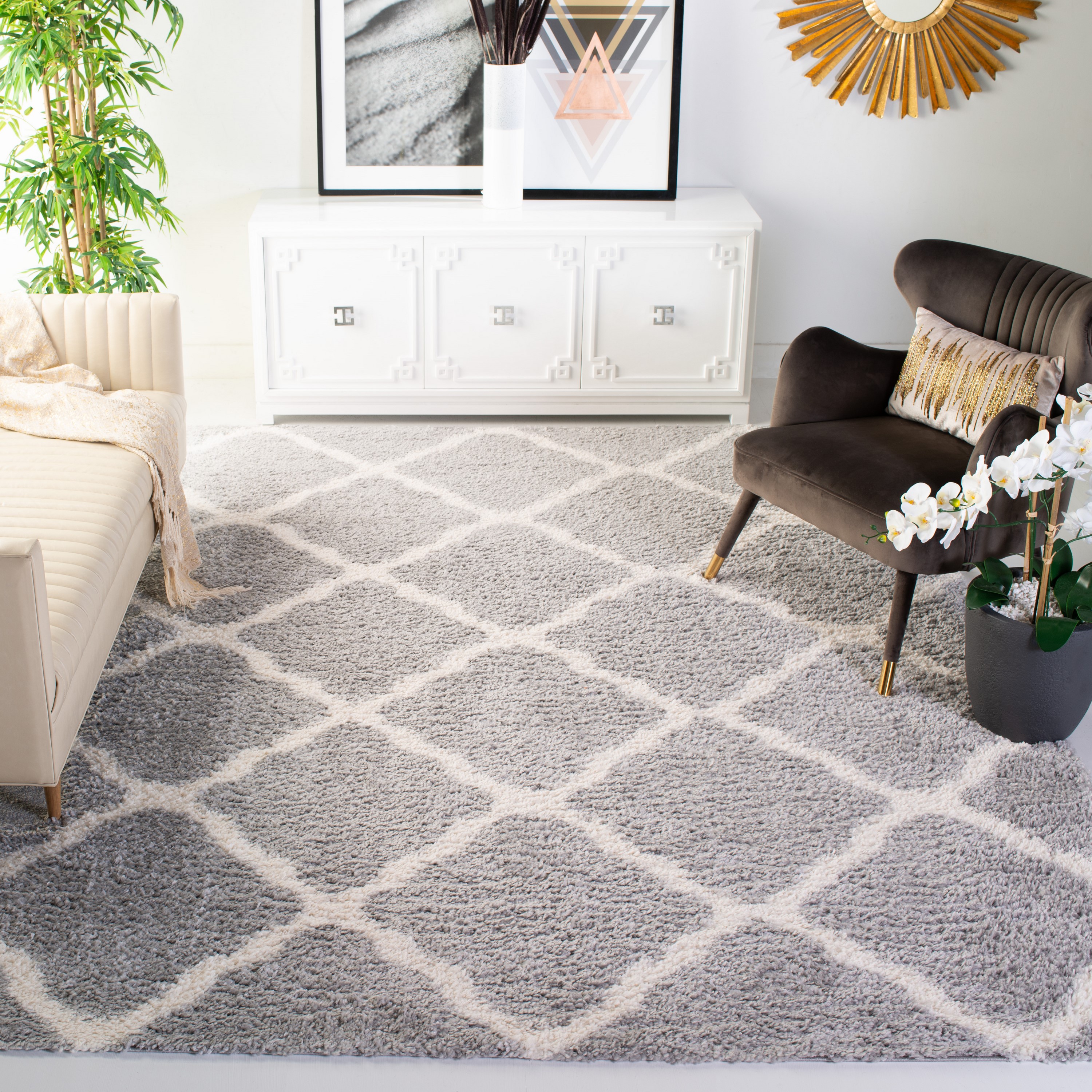 Safavieh PMA521G-8 Parma Fenella Shag 8 x 10 (ft) Loomed Synthetic Gray/Cream Rectangular Indoor Trellis Farmhouse/Cottage Area rug