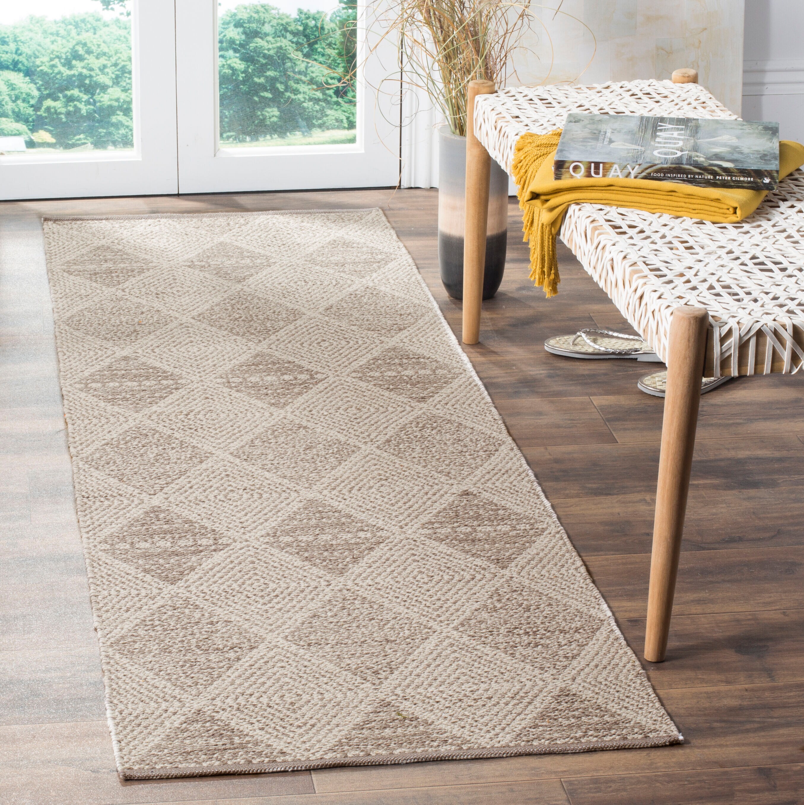 Safavieh MTK822A-27 Montauk Segundo 2 x 7 (ft) Cotton Gray Rectangular Indoor Trellis Coastal Runner rug