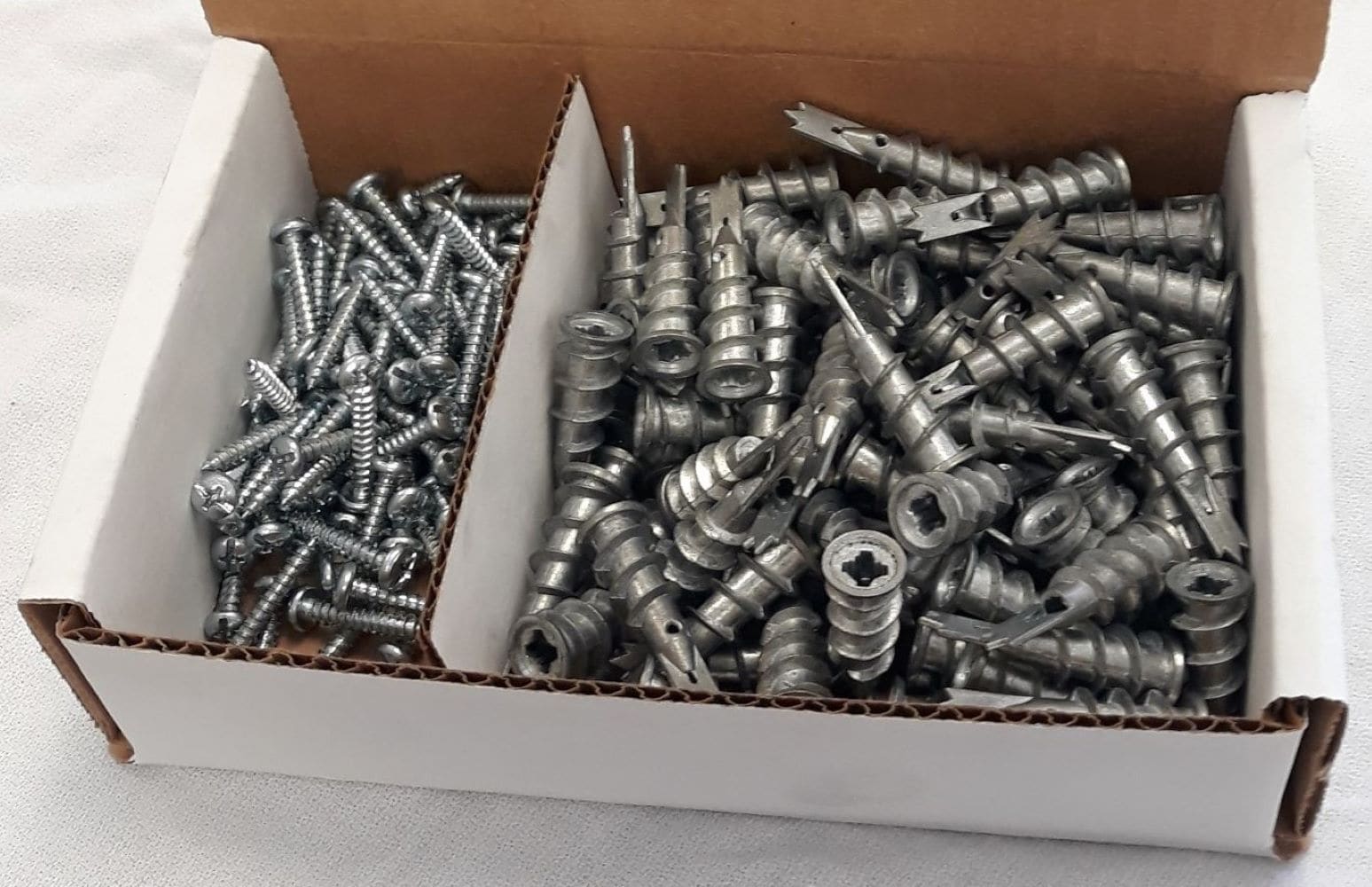 TFP2EZA100 40-lb #8 x 1-in Anchors with Screws Included 50 -Pack