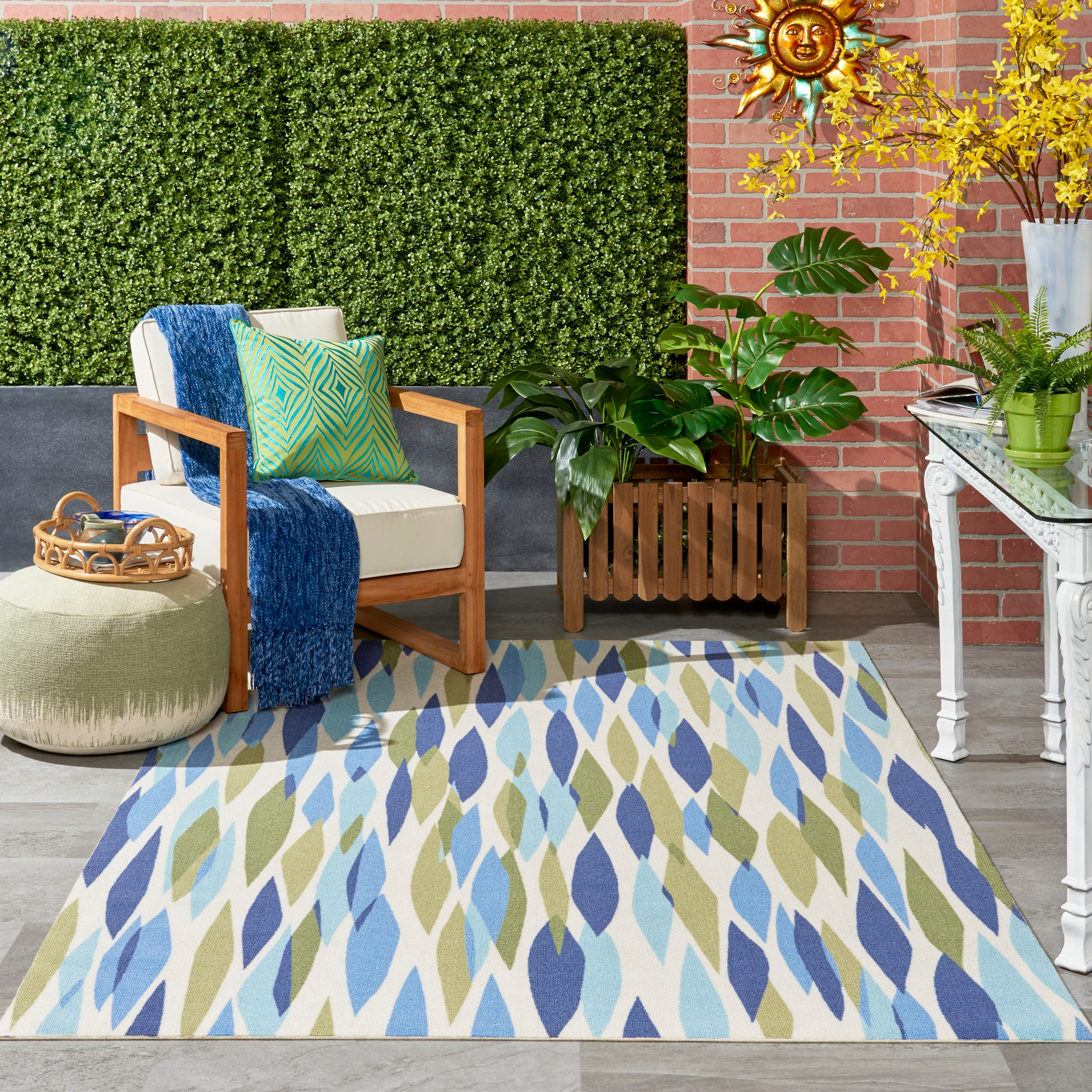 Seaglass Blue & White Traditional 4' x 6' Reversible Rug
