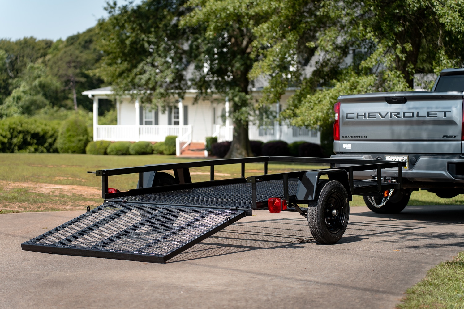 Carry-On Trailer 5-ft x 8-ft Steel Mesh Utility Trailer with Ramp