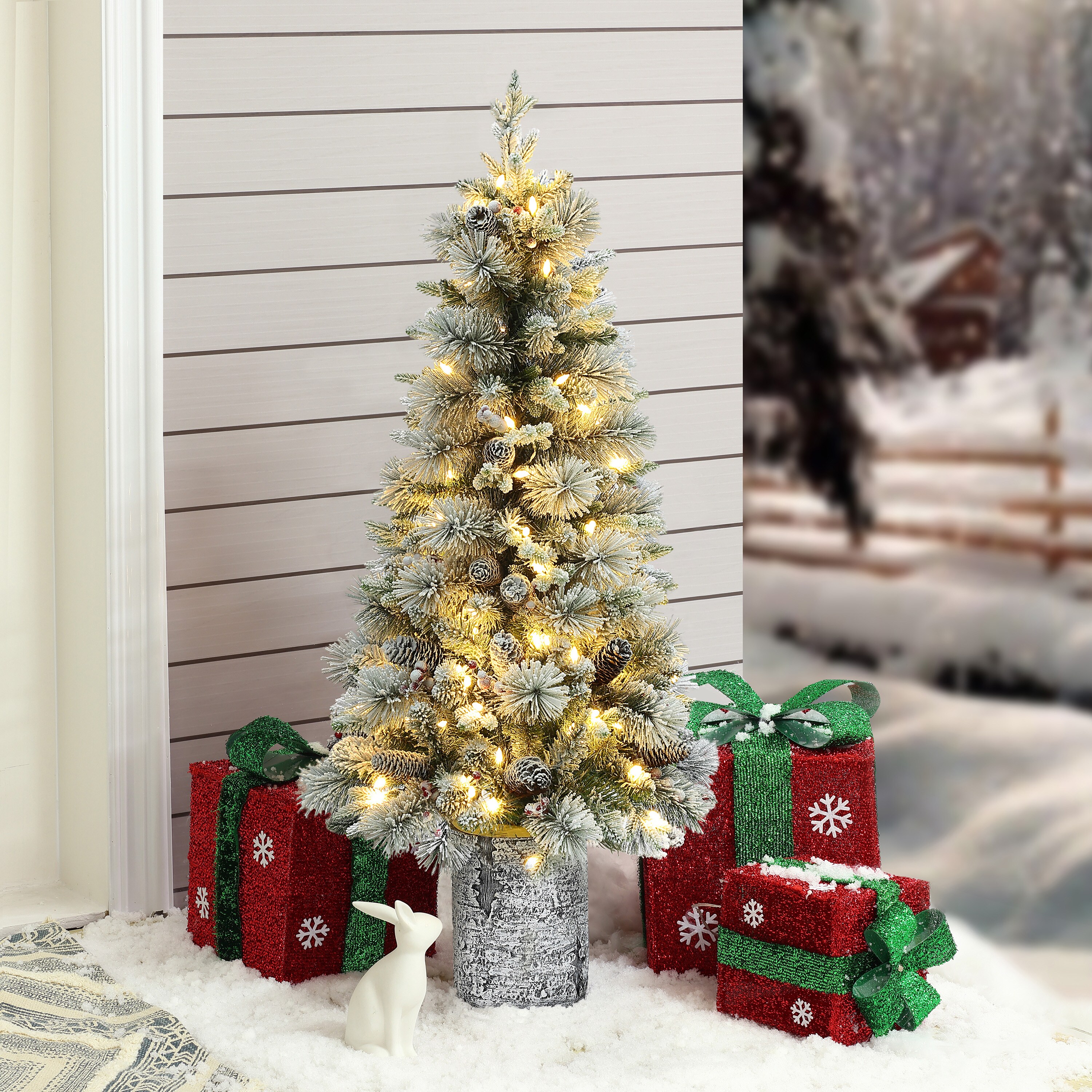 LuxenHome WHAP1804 Artificial-Christmas-Trees - View #3