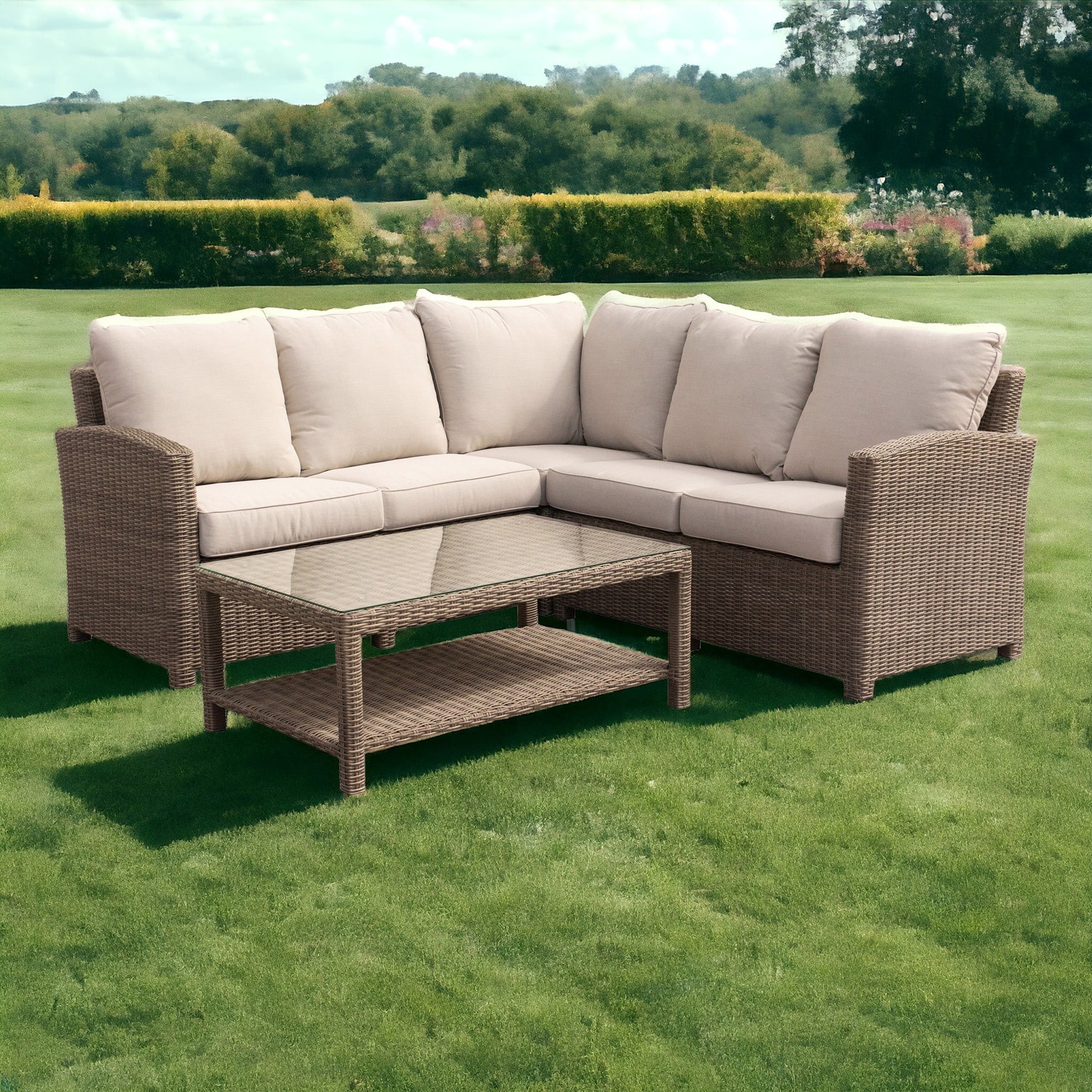 Courtyard Casual 5837 Capri 4 -Piece Wicker Patio Conversation Set with Cream Cushions