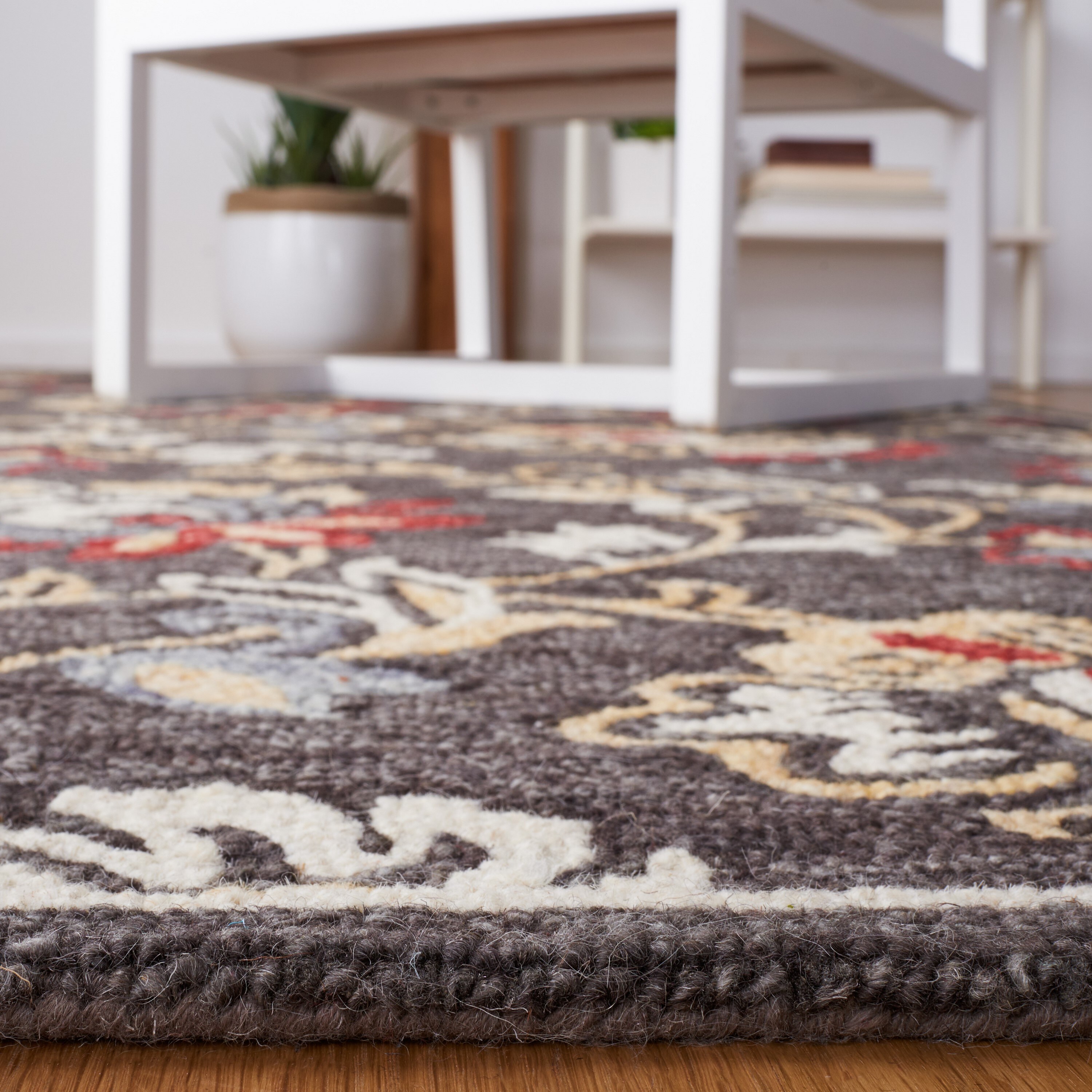 Gray Floral Hand-Tufted Wool 8' x 10' Area Rug