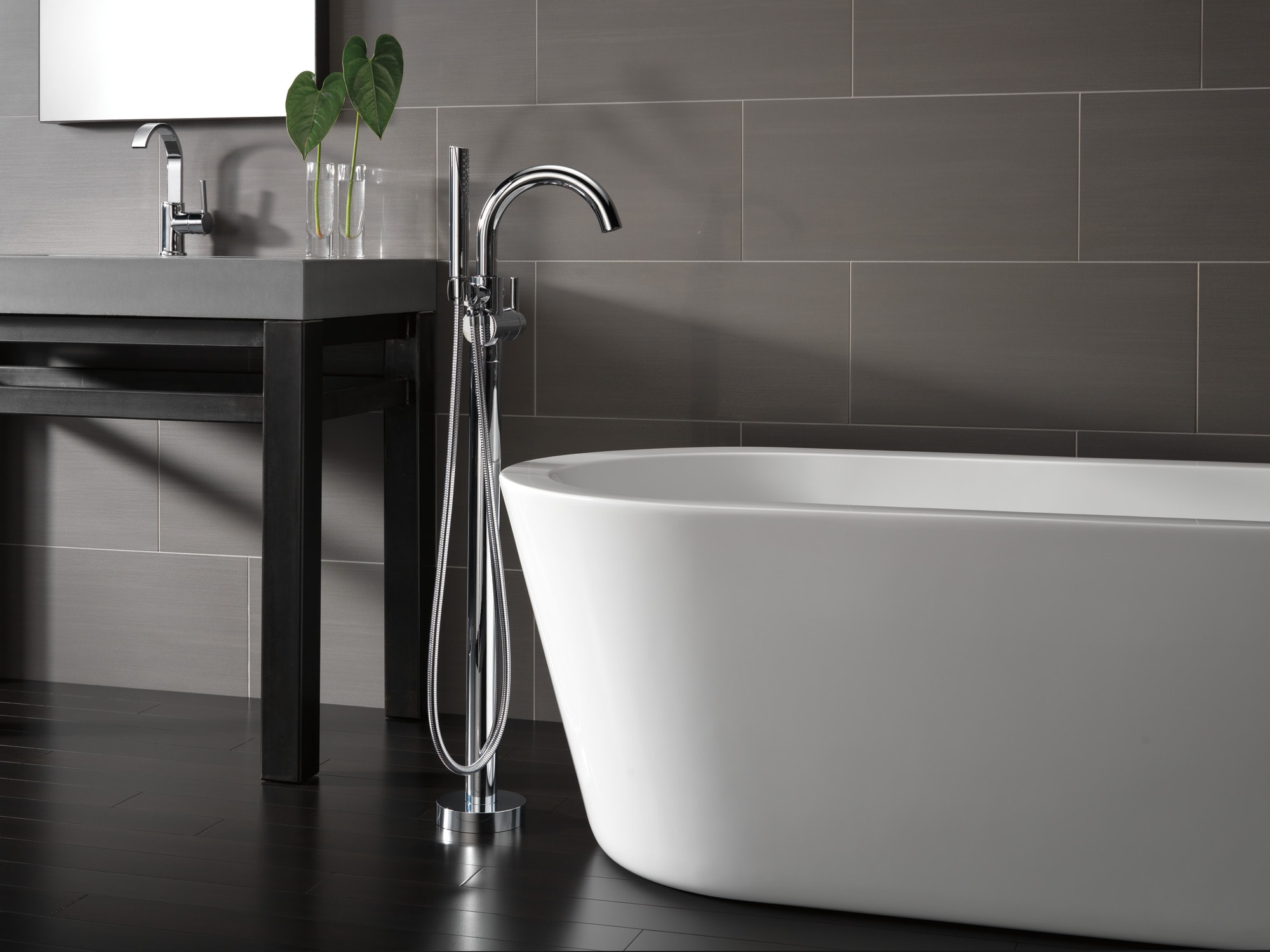 Delta T4759-FL Roman-Tub-Faucets - View #12