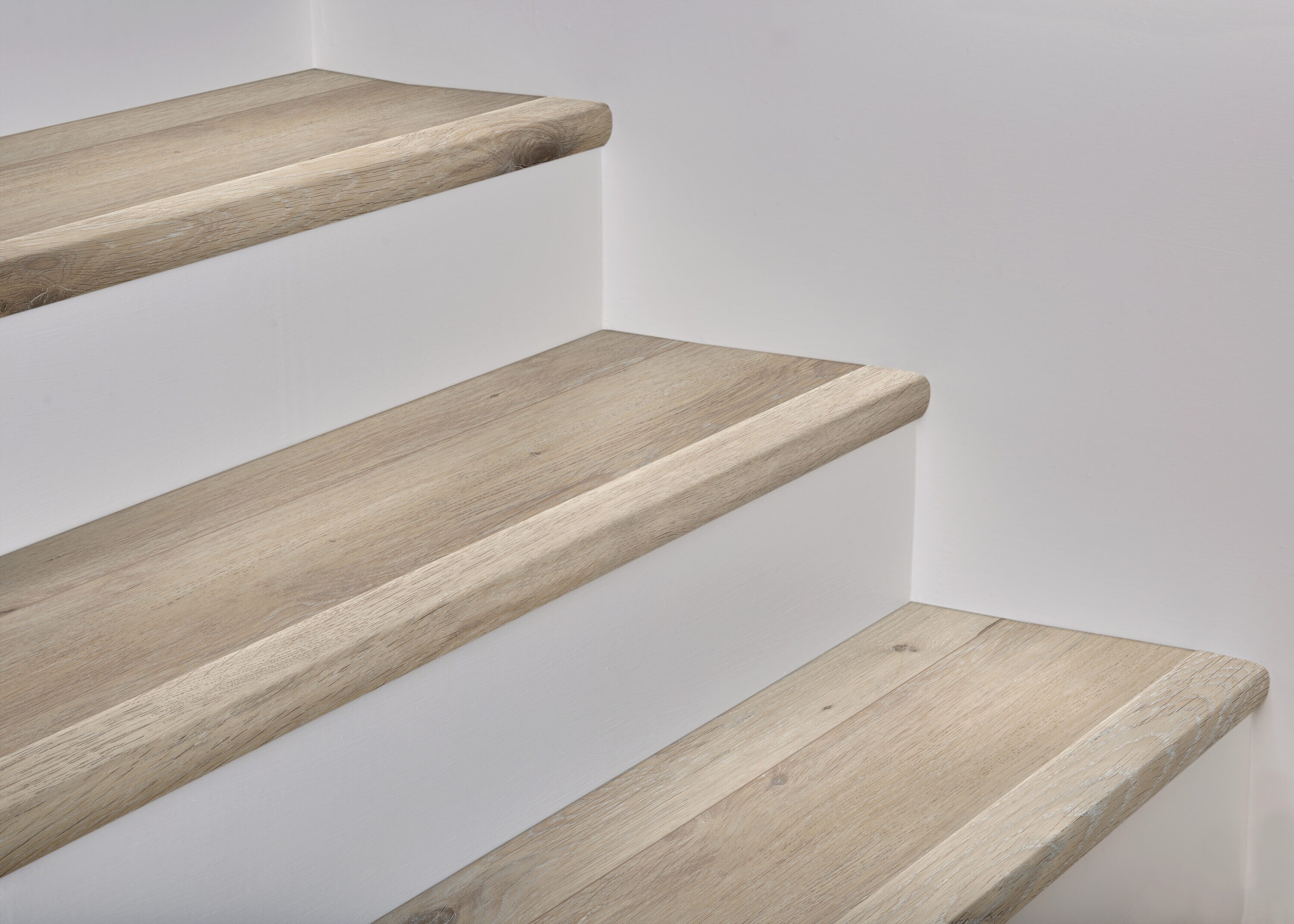 SMARTCORE 01W9200607 Stair-Nosing - View #4