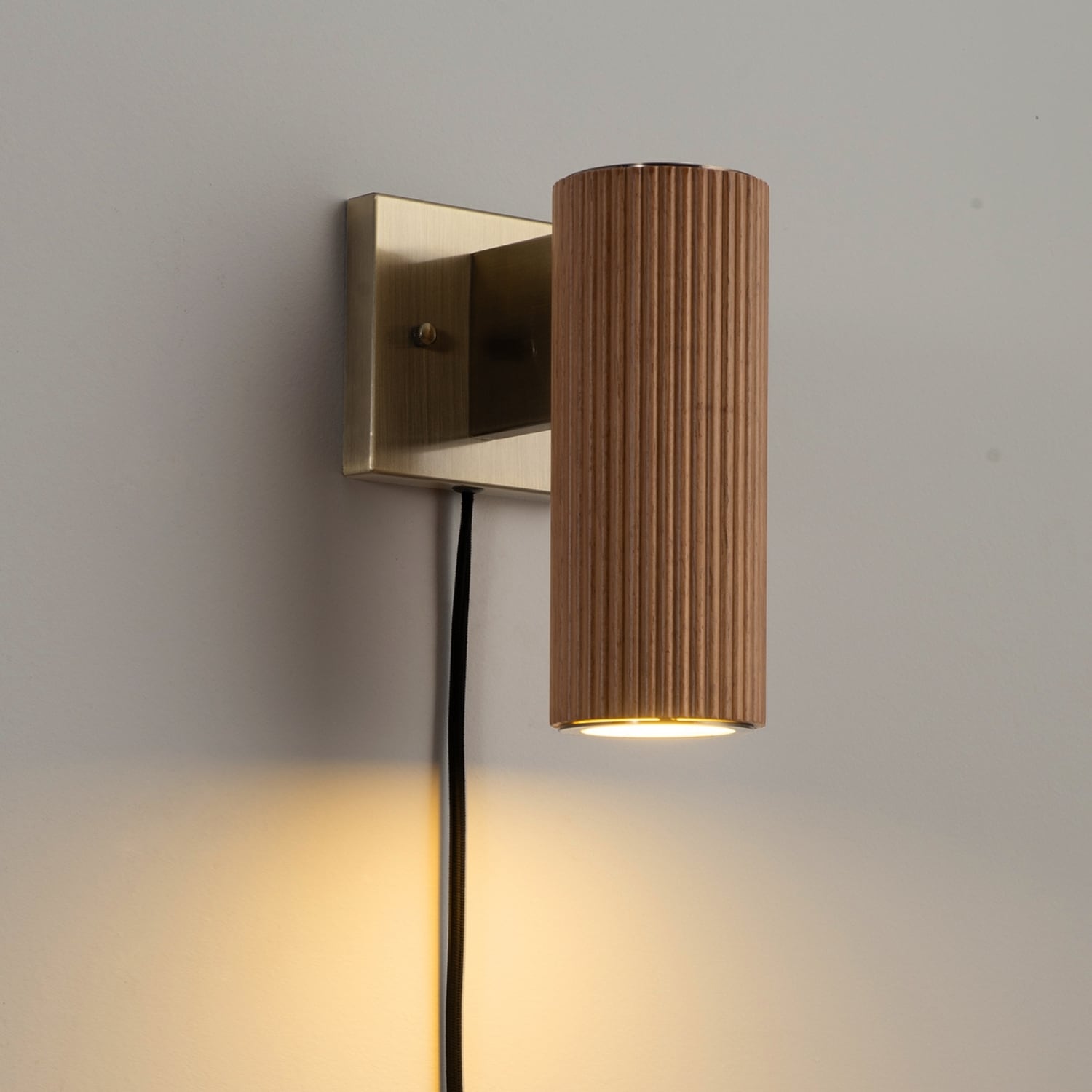 NOVA of California 3010832LW TAMBO 11-in W 1 -Light Brass Mid-century Wall Sconce