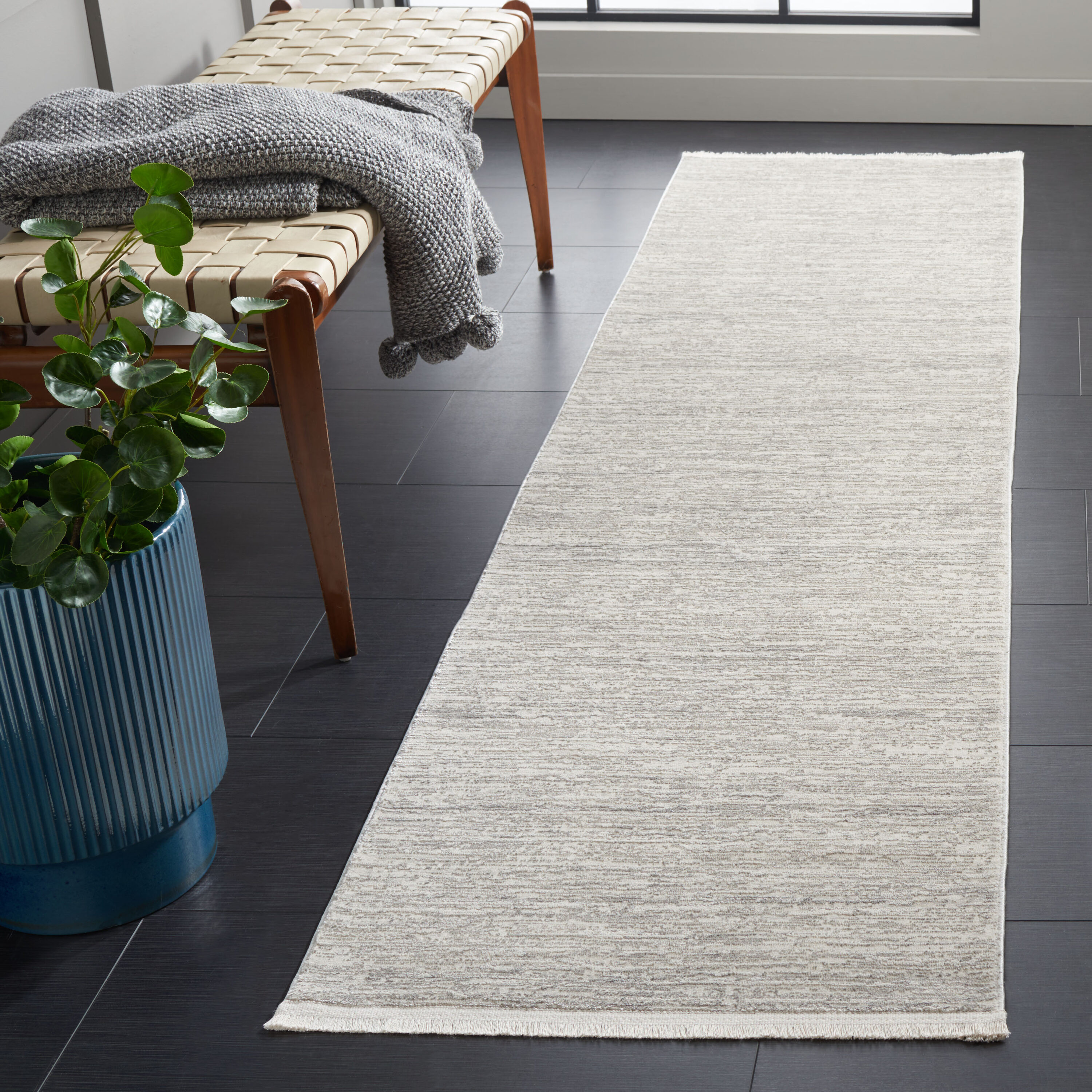 Safavieh DIA136B-28 Diamond 2 x 8 (ft) Loomed Polyester Beige/Gray Rectangular Indoor Stripe Mid-Century Modern Runner rug