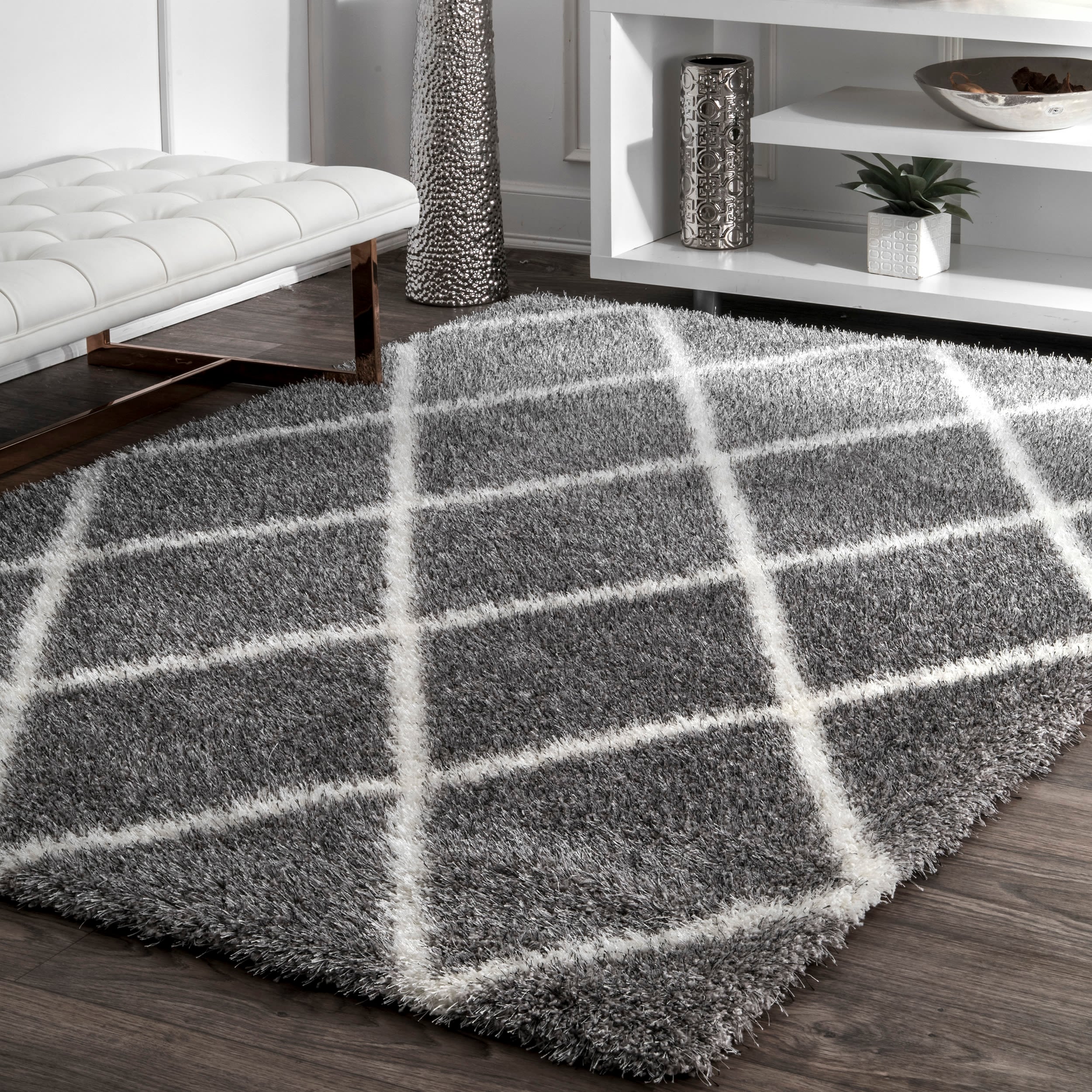 nuLOOM OZSG09F-406 Plush Shag 4 x 6 (ft) Loomed Polypropylene Ash Rectangular Indoor Geometric Moroccan Area rug