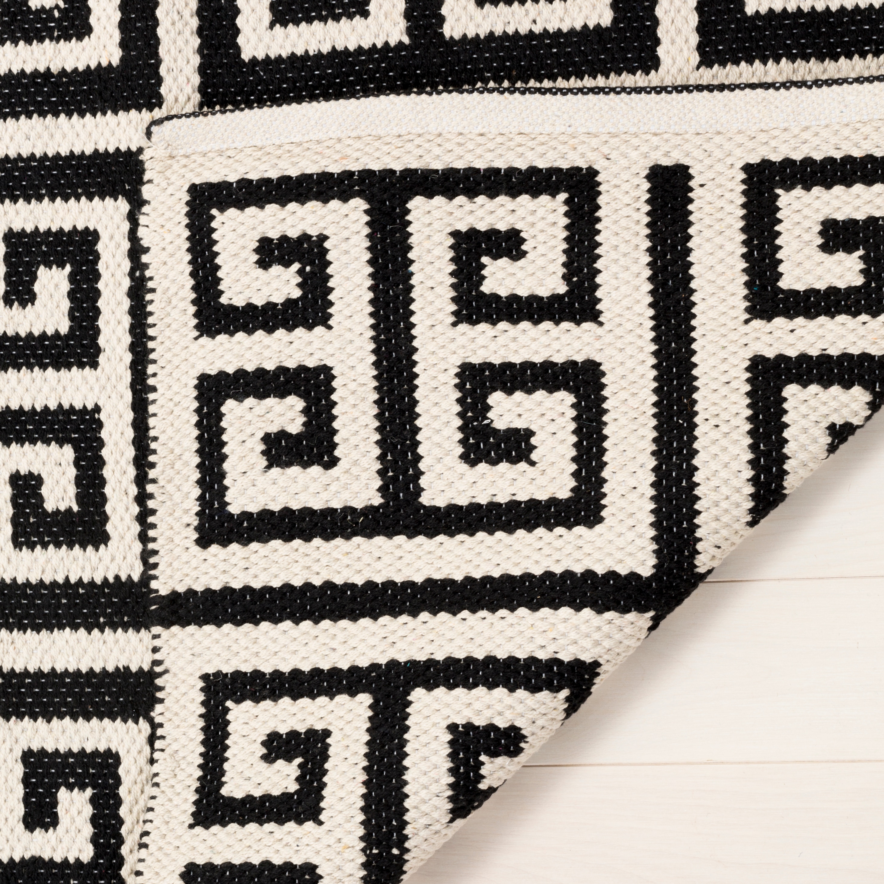 Safavieh MTK724D-5 rugs - View #4