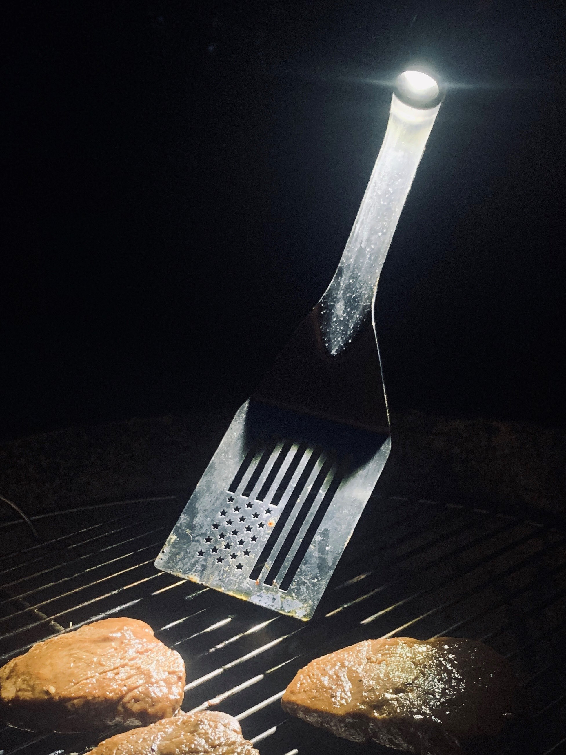 Grillight Stainless Steel LED Grilling Spatula w/GrillMat 
