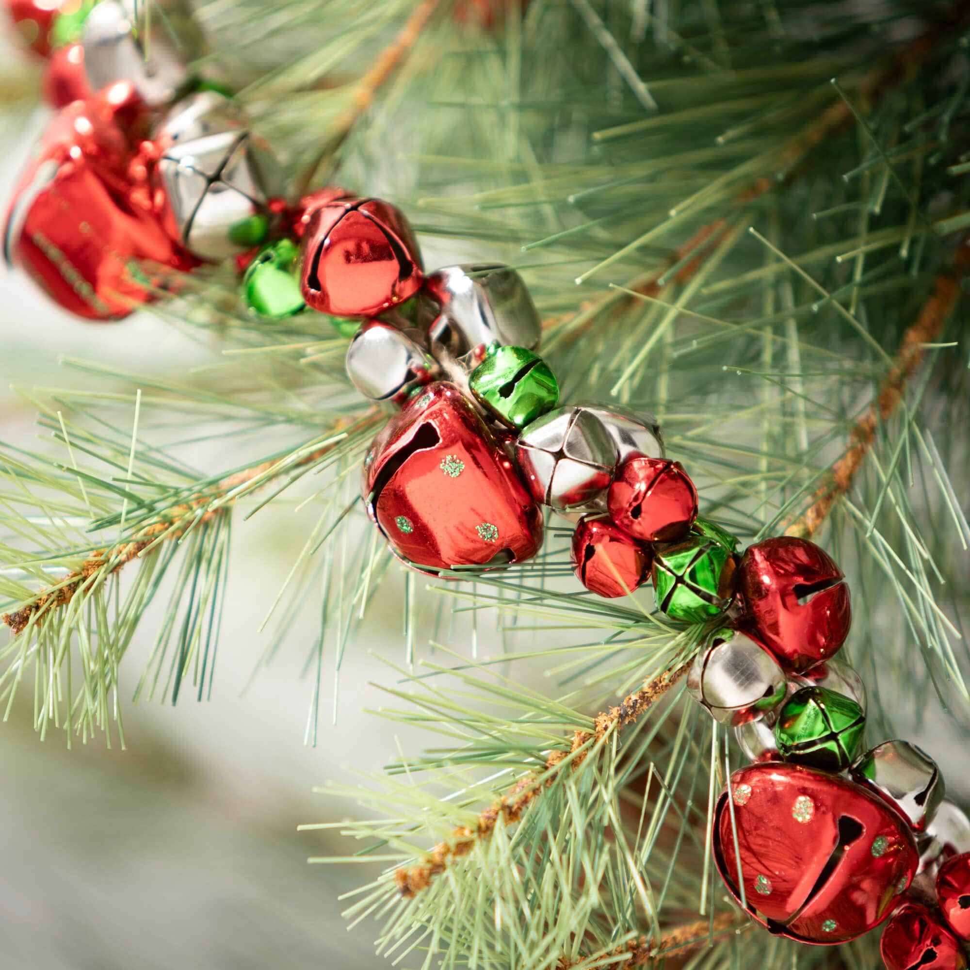 Sullivans GD1538 Artificial-Christmas-Garland - View #3