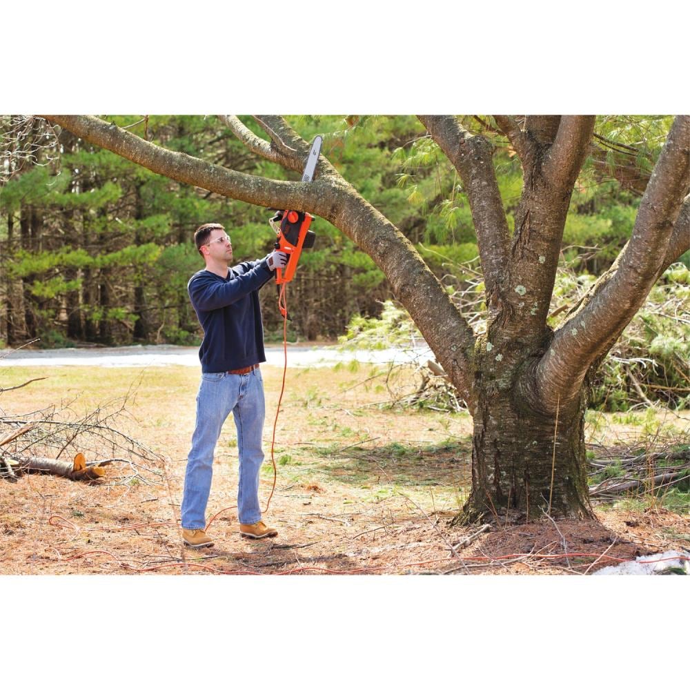 BLACK+DECKER on X: Looking to increase your curb appeal? It's as easy as  1-2-3 with our corded outdoor products: chainsaw, pole saw, and string  trimmer. Tag us in a photo of your