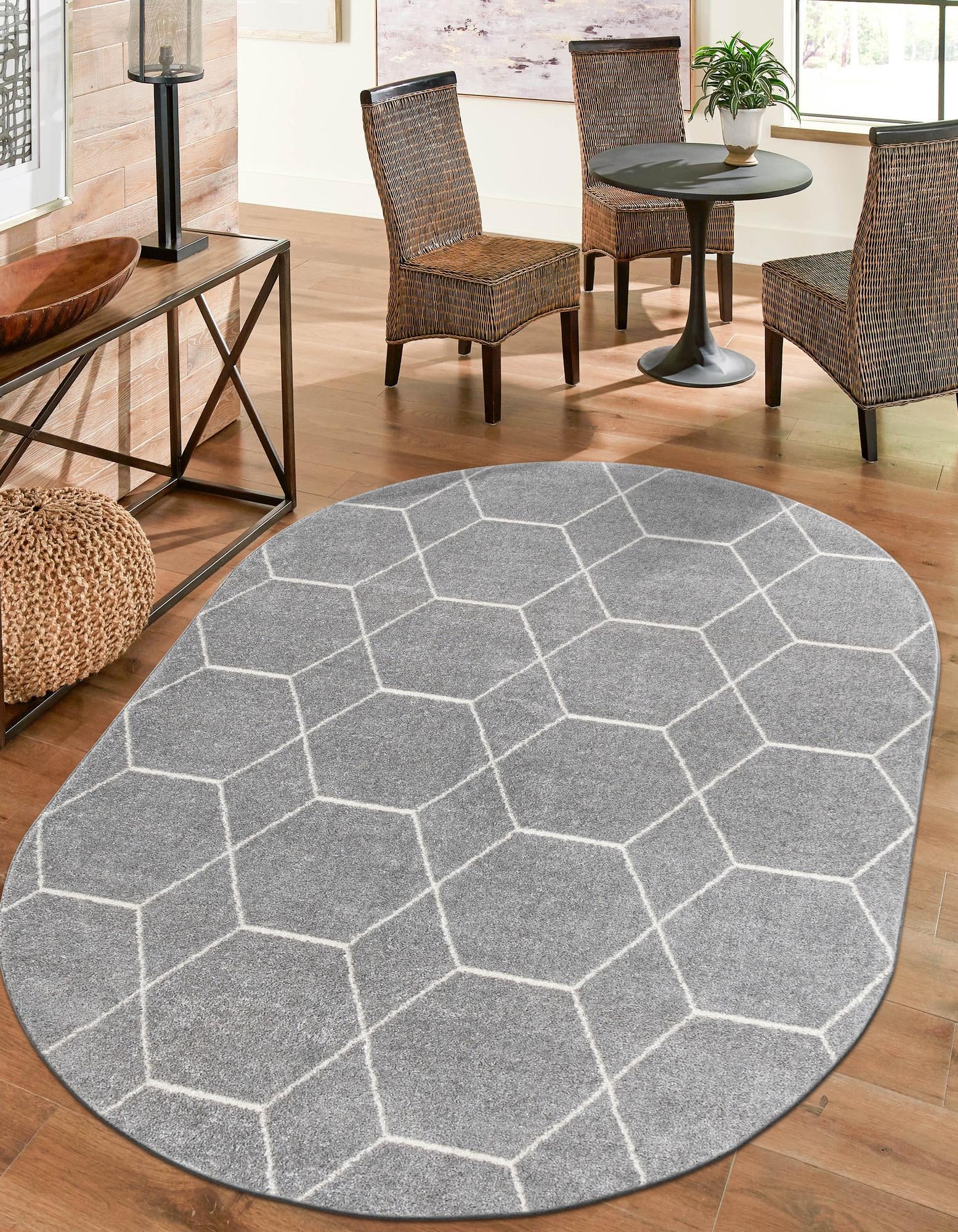 Unique Loom 3151519 Trellis Frieze 3 x 5 (ft) Loomed Polypropylene Light Gray Oval Indoor Trellis Area rug