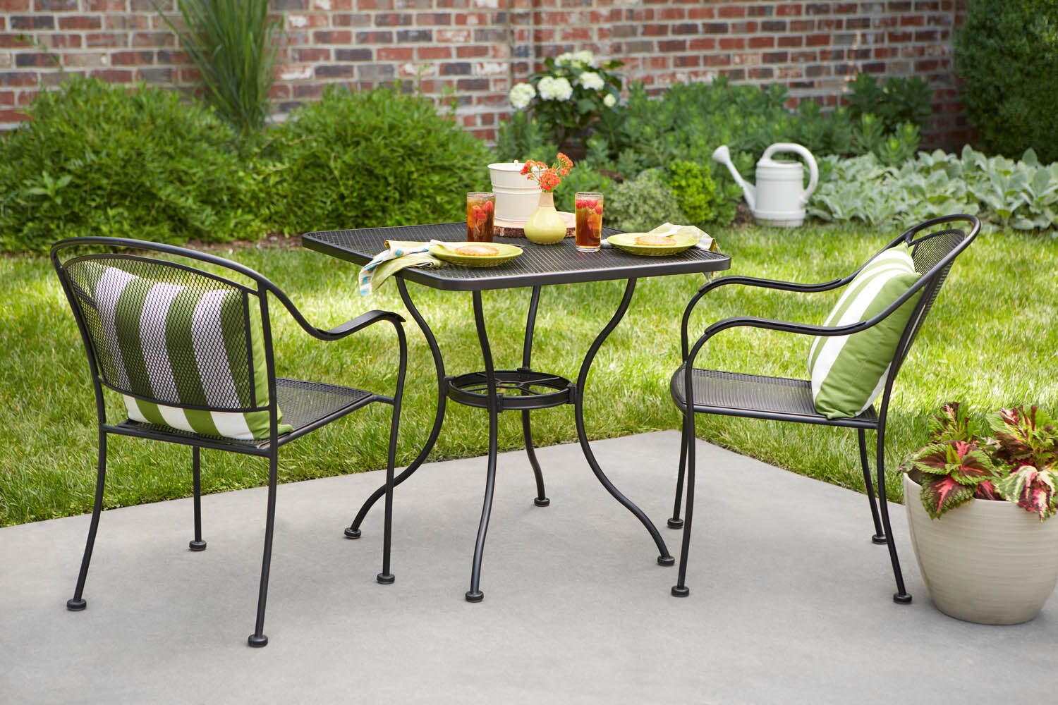 Garden Treasures Davenport Stackable Black Metal Frame Stationary Dining Chairs With Mesh Seat